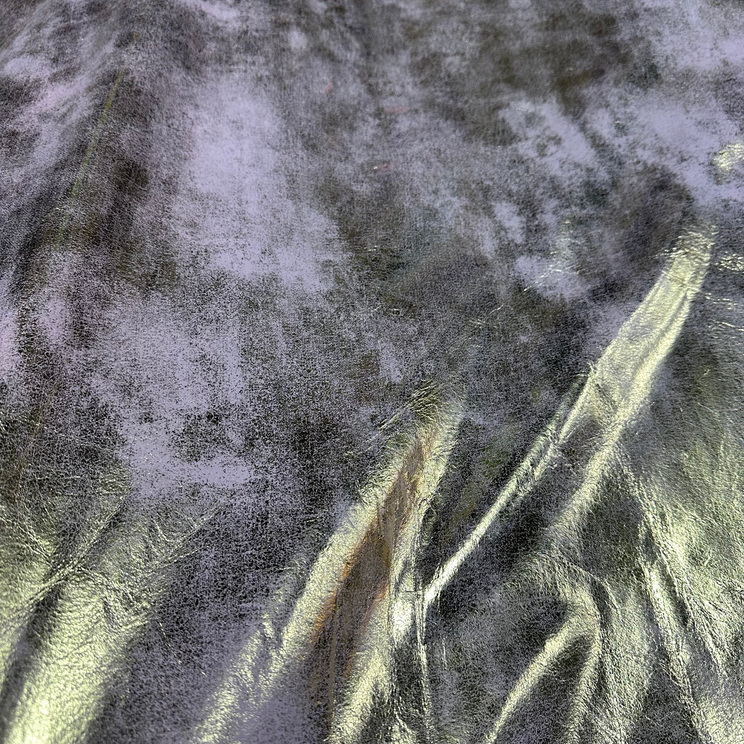 Distressed Metallic Cow Nubuck, 3 oz