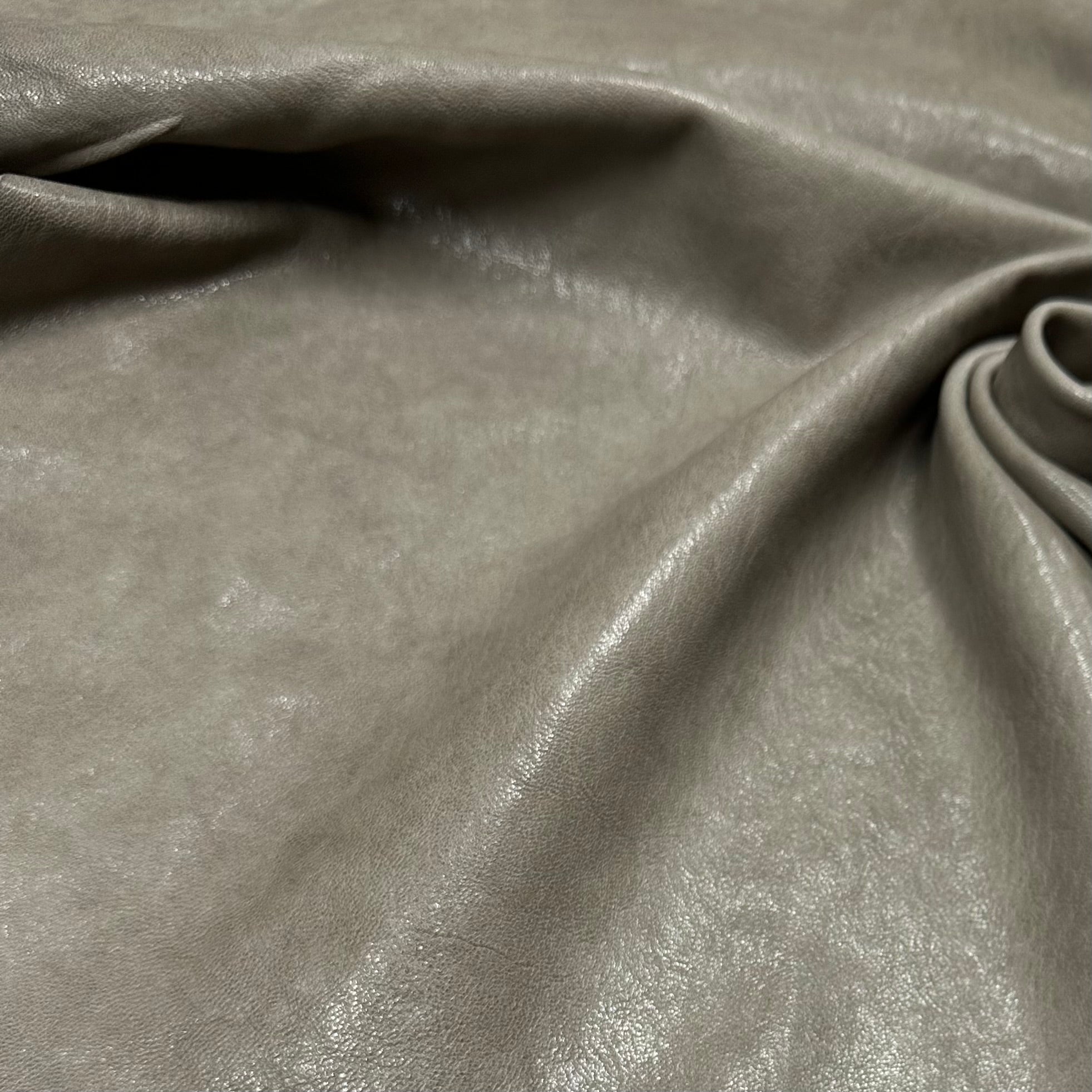 Oiled Veg Tan Lamb, 2 oz