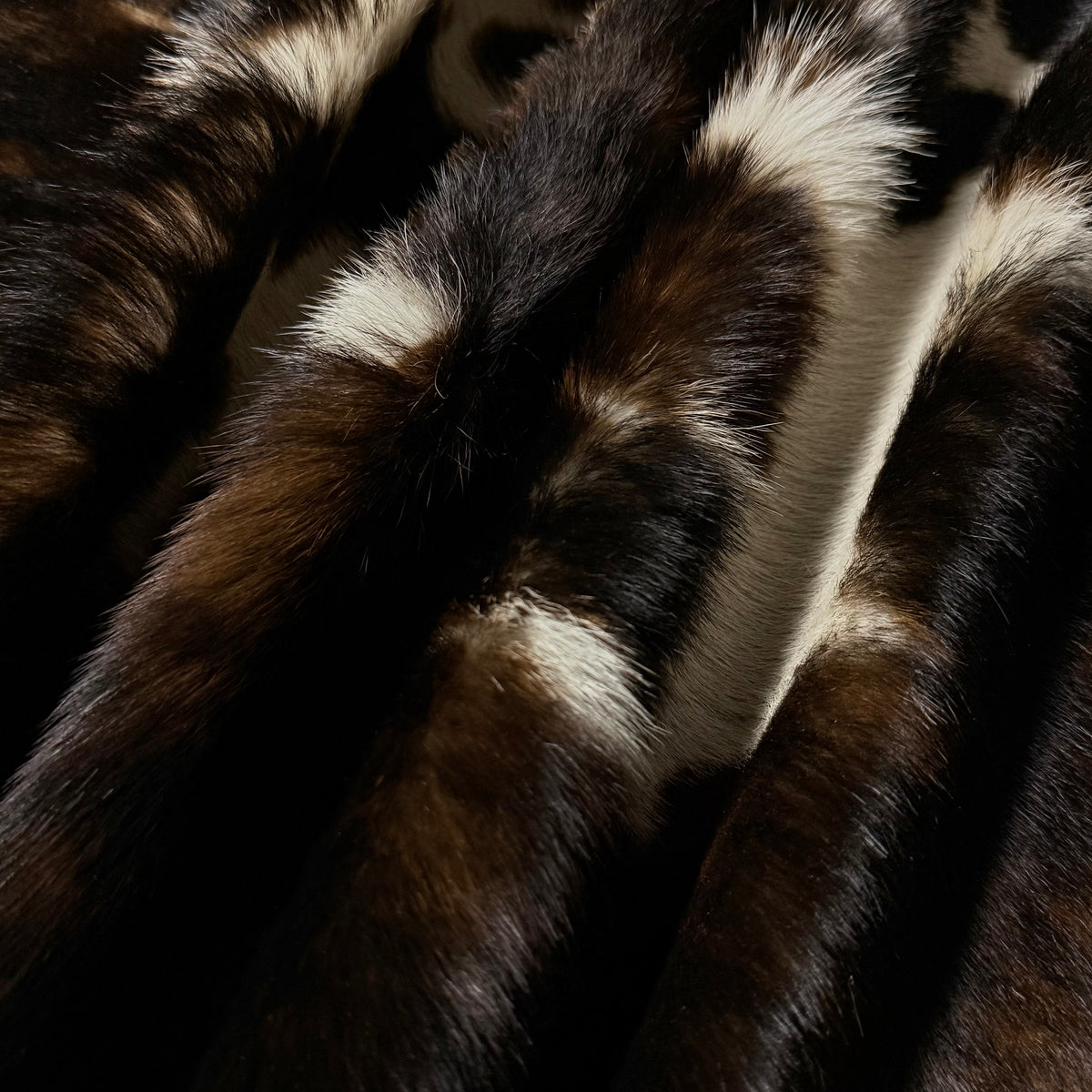 Long Hair Tri-Color Cavallino Hair-On, 5 oz