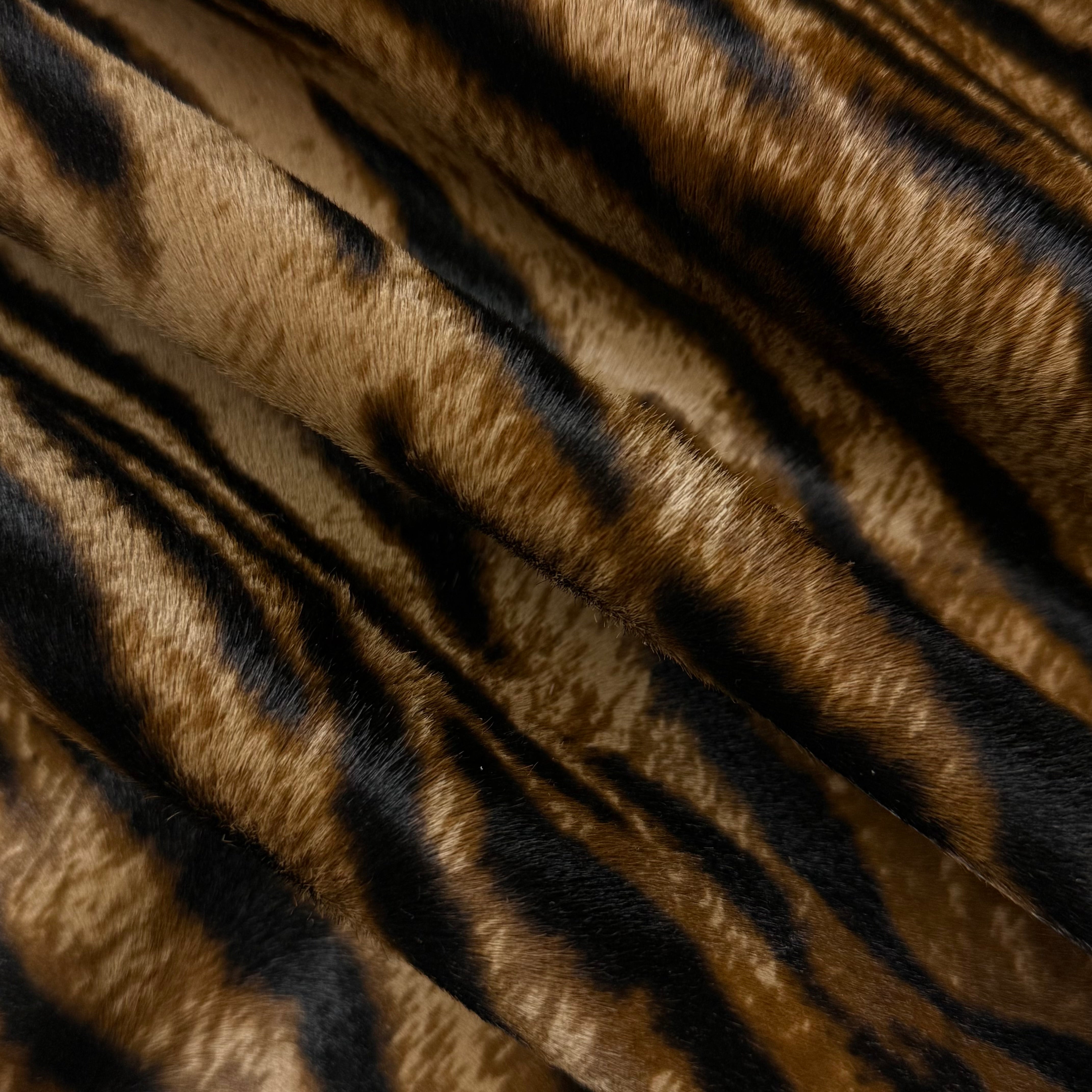 Tiger Cavallino Hair-On Calfskin, 2 oz