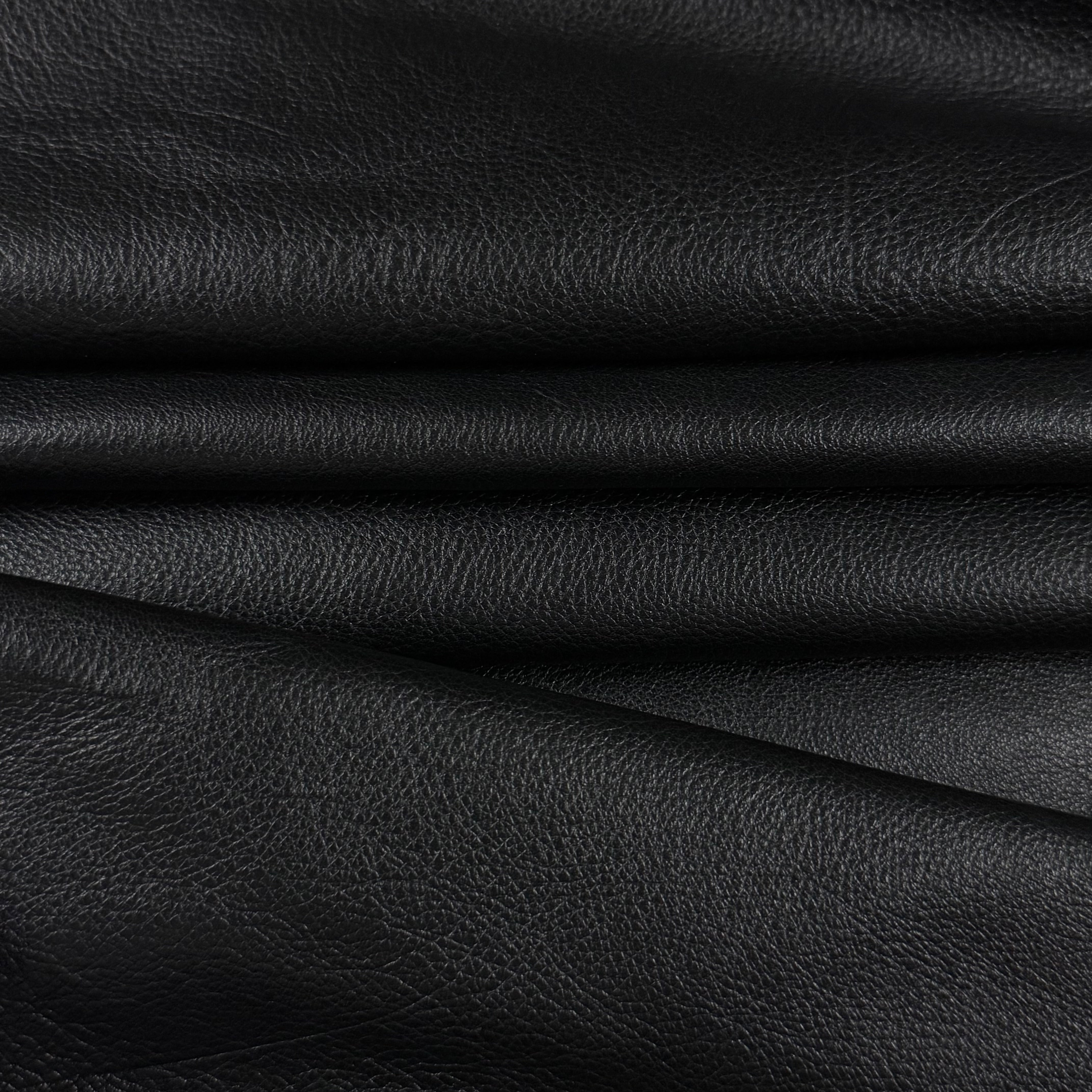 Garment Weight Full Grain Cowhide, 2.5 oz | Black