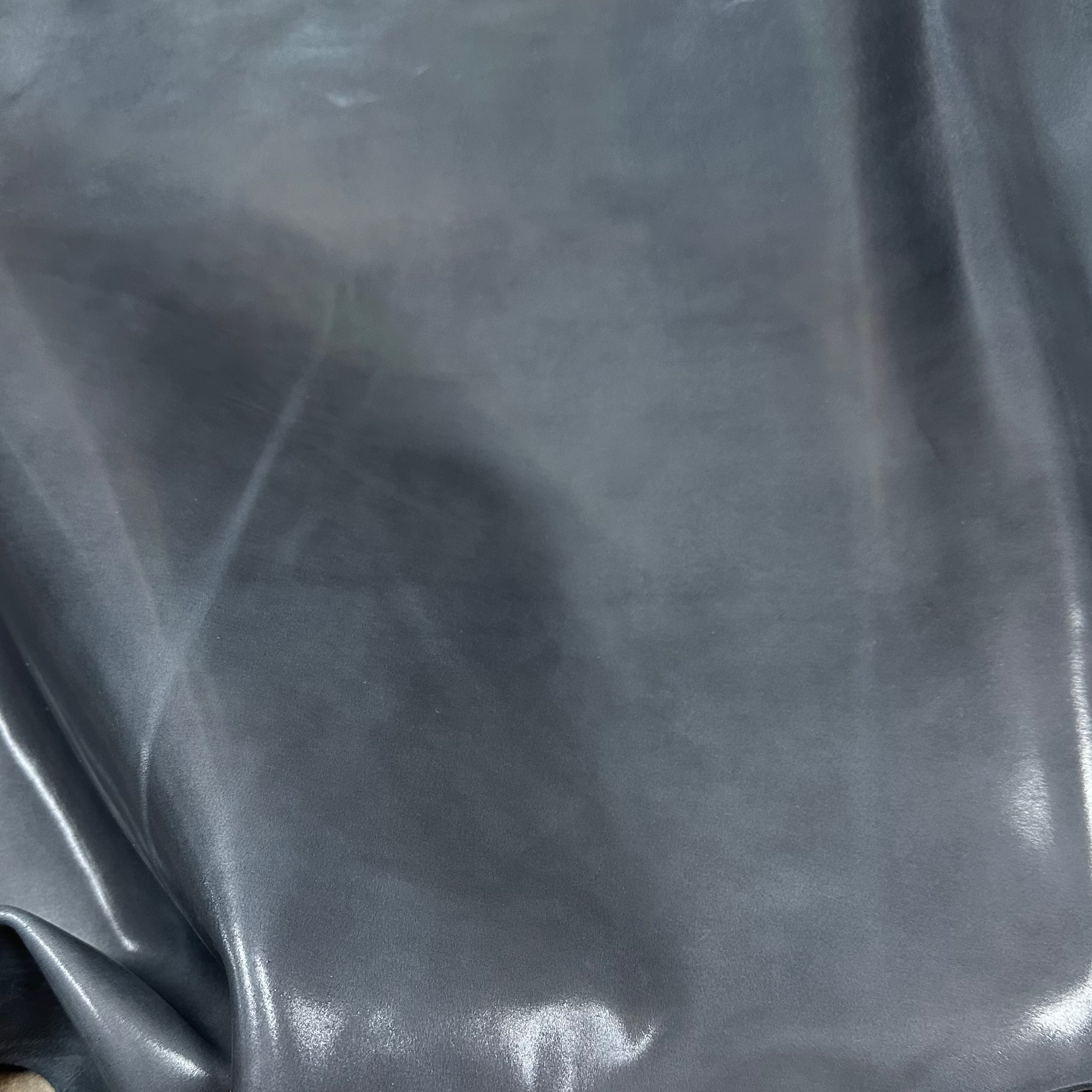 Smooth Polished Horse Butt, 4 oz