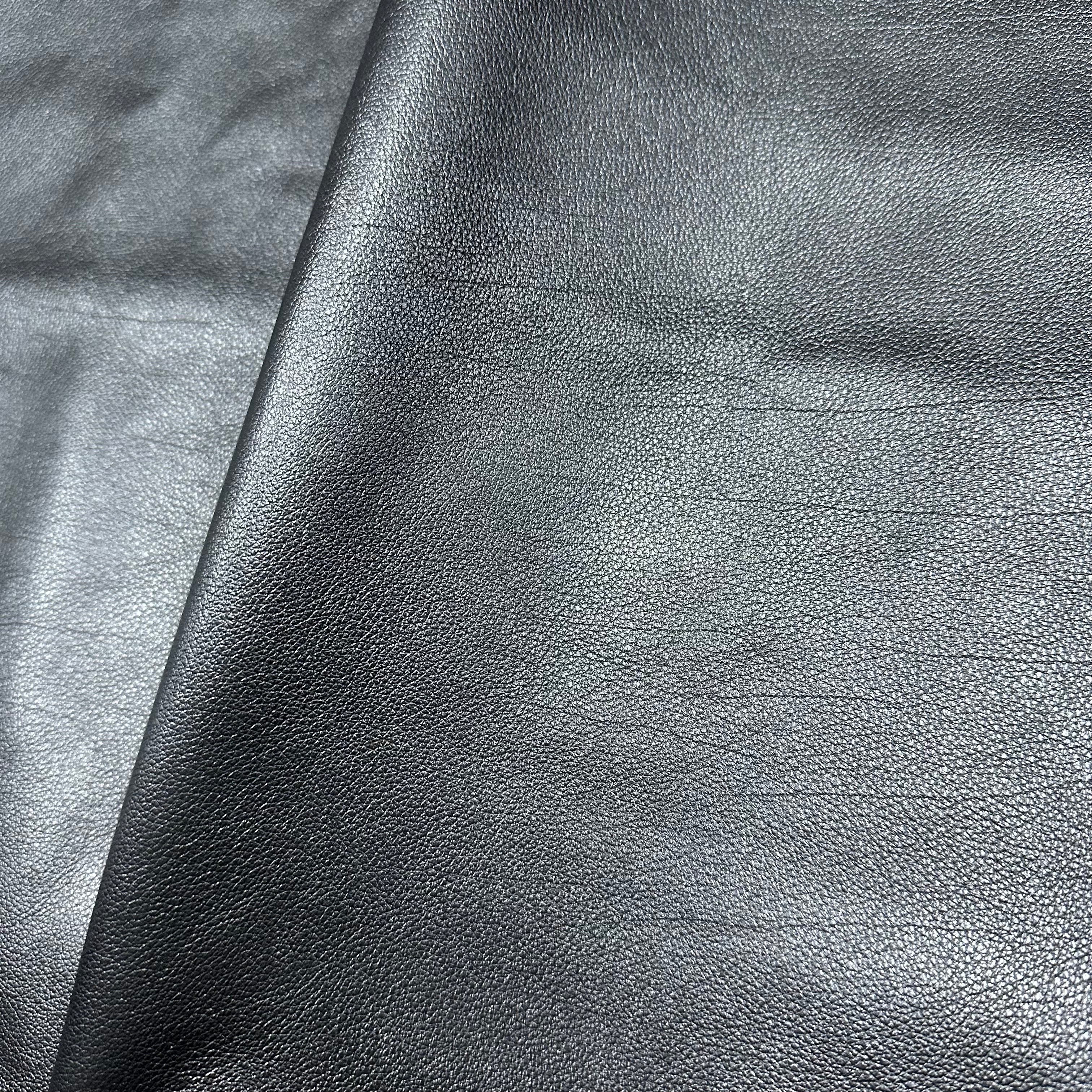 Light Weight Buffalo, 2-3 oz - Black