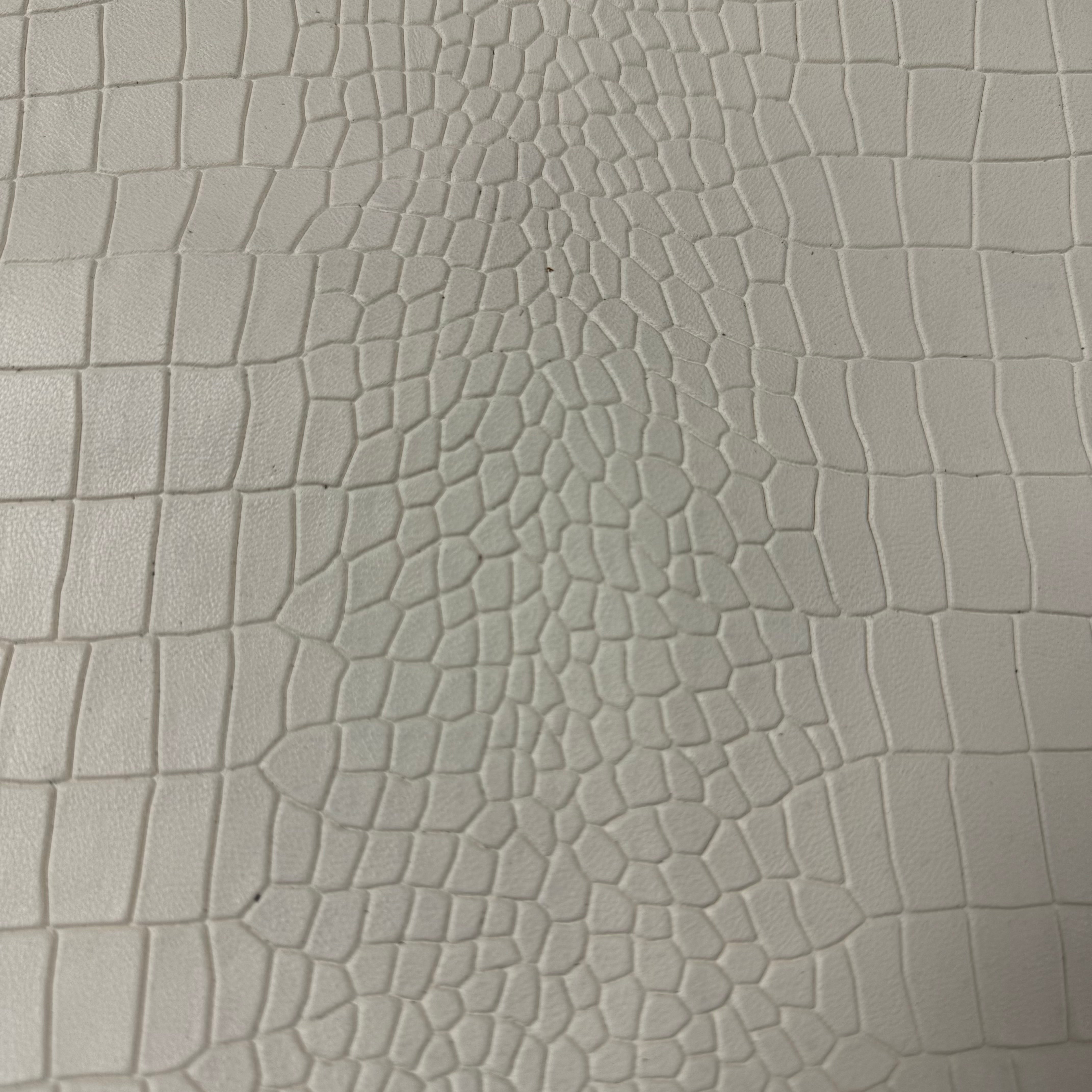 Alligator Style Croc Embossed Veg Tan Lambskin, 2.5 oz | 4 Colors