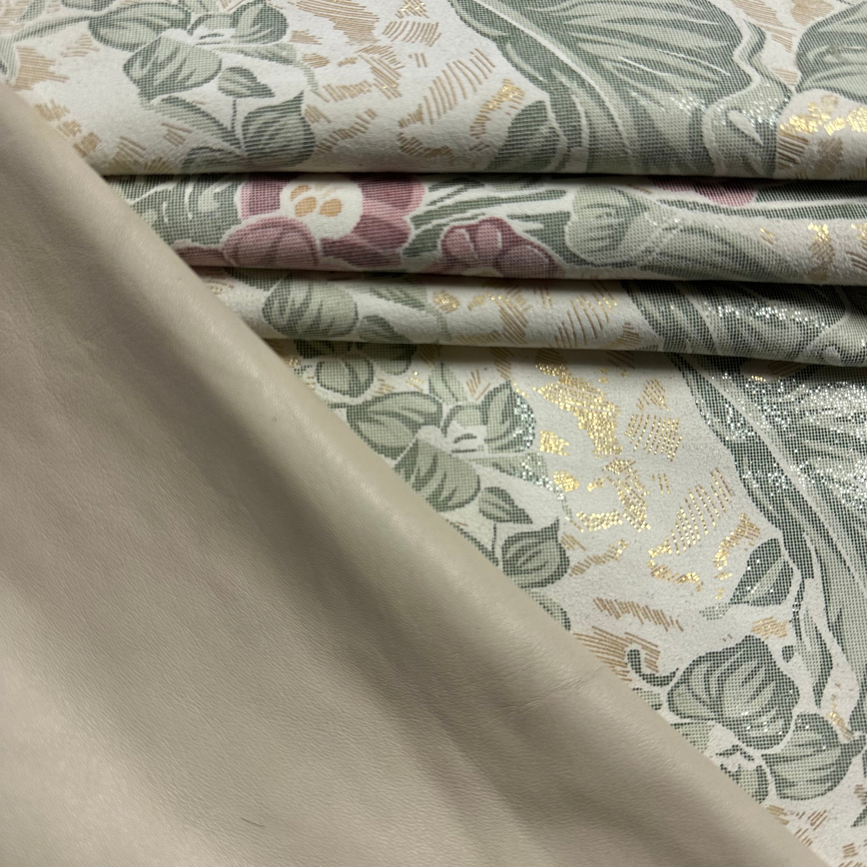 Reversible Floral Print Lamb, 2oz | Cream with Gold Undertone