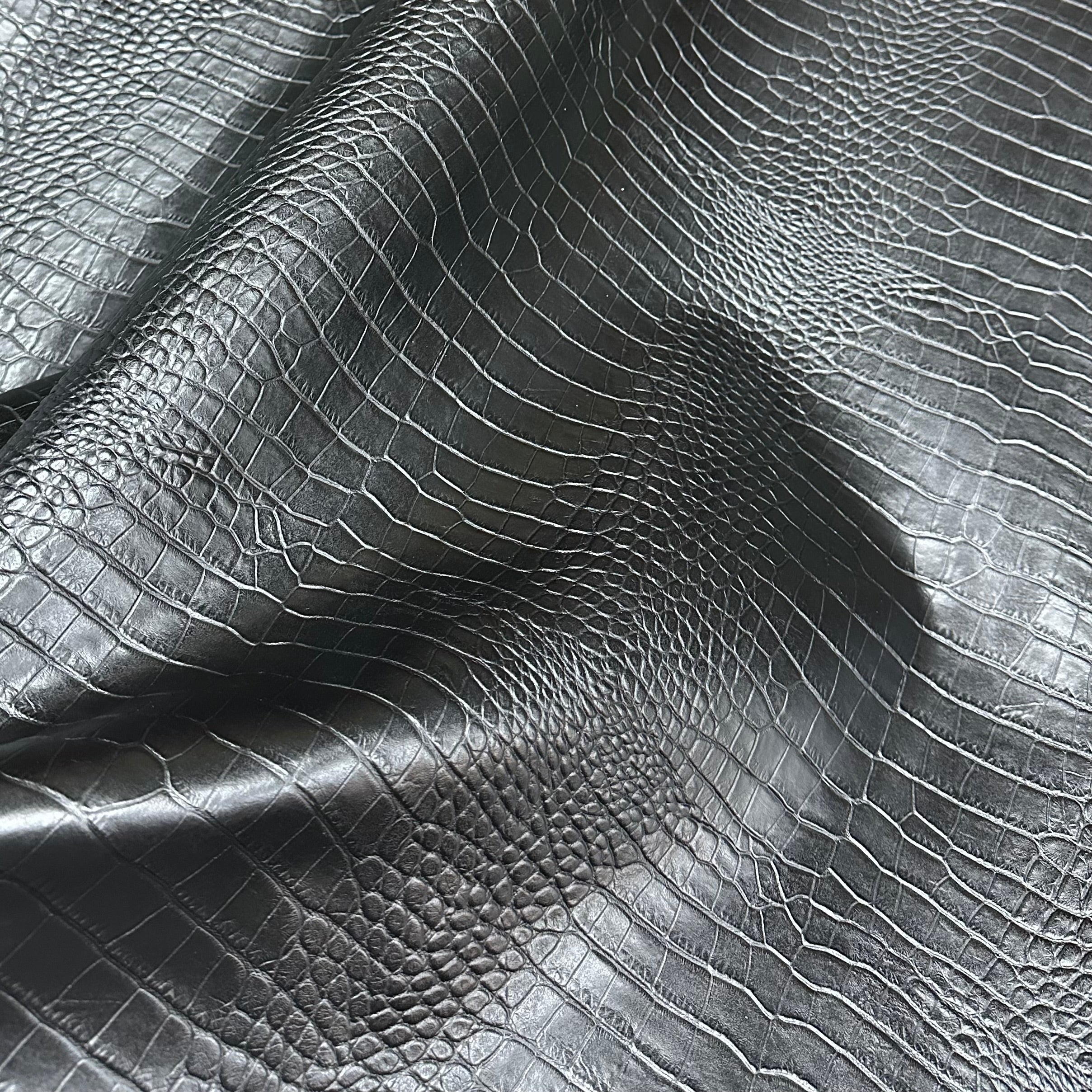 Crocodile Embossed Cow, 3 oz - Matte Black