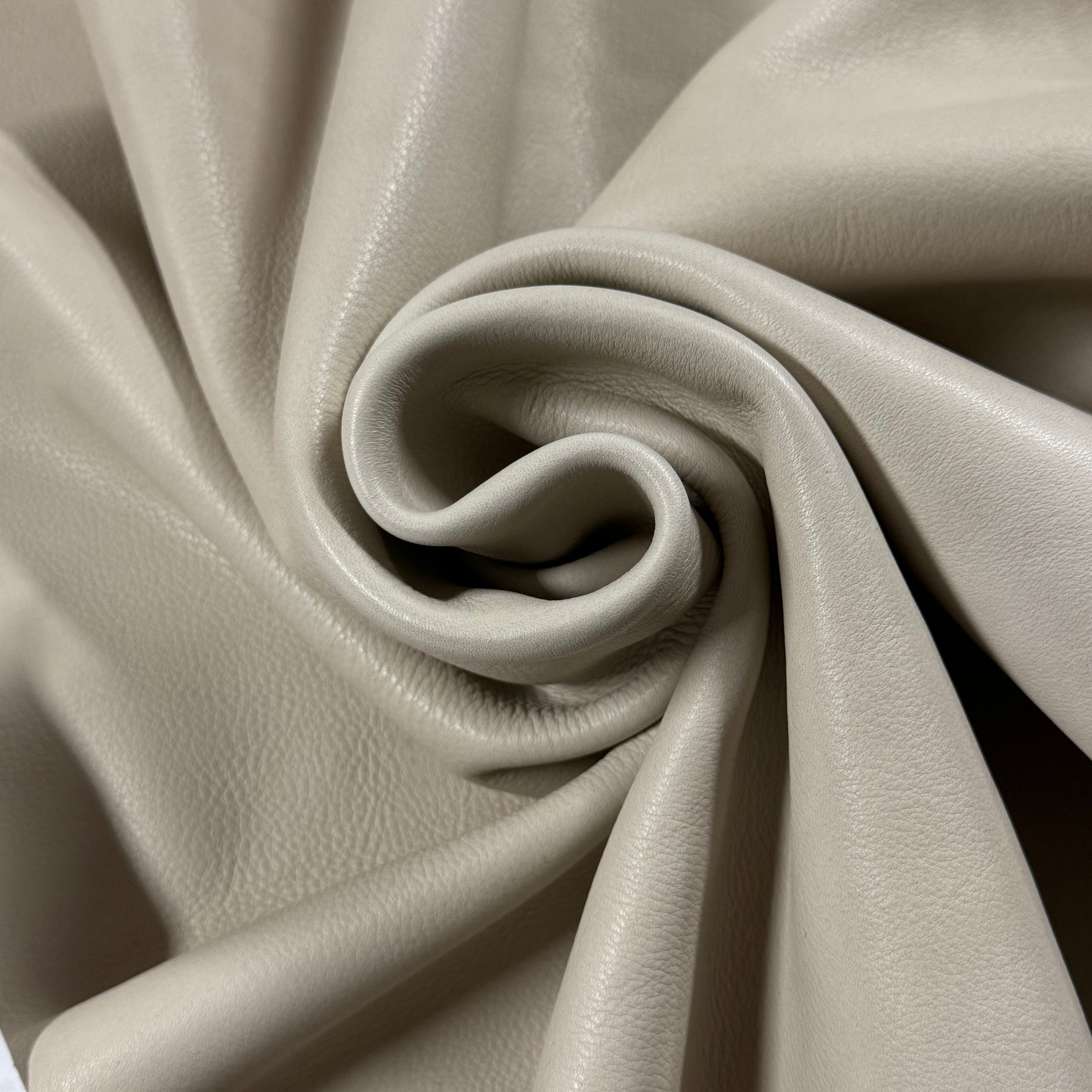 Veg Line - Soft Veg-Tan Cowhide, 3.5-4 oz | 15+ Colors