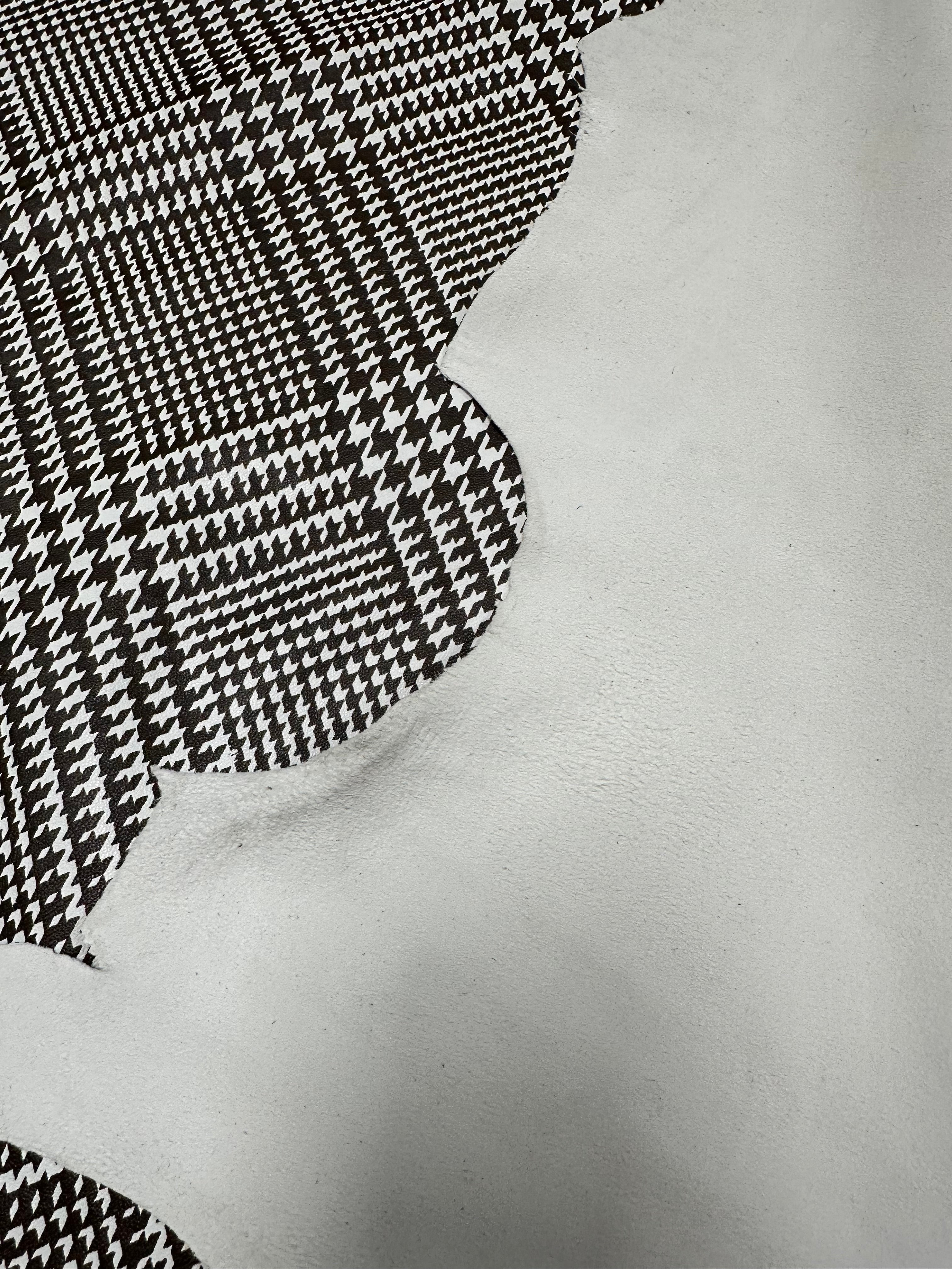 Printed Houndstooth Lamb, 1.5 oz