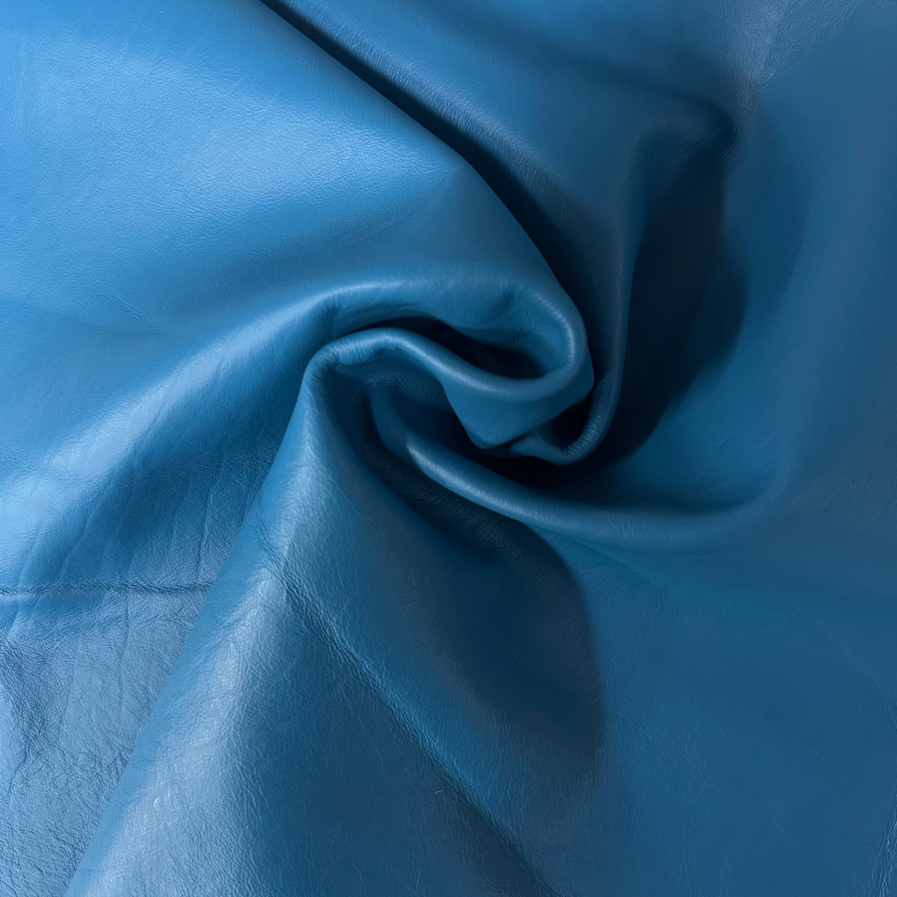 Reversible Moto Chap Cow Nappa, 3 oz | 45+ Colors