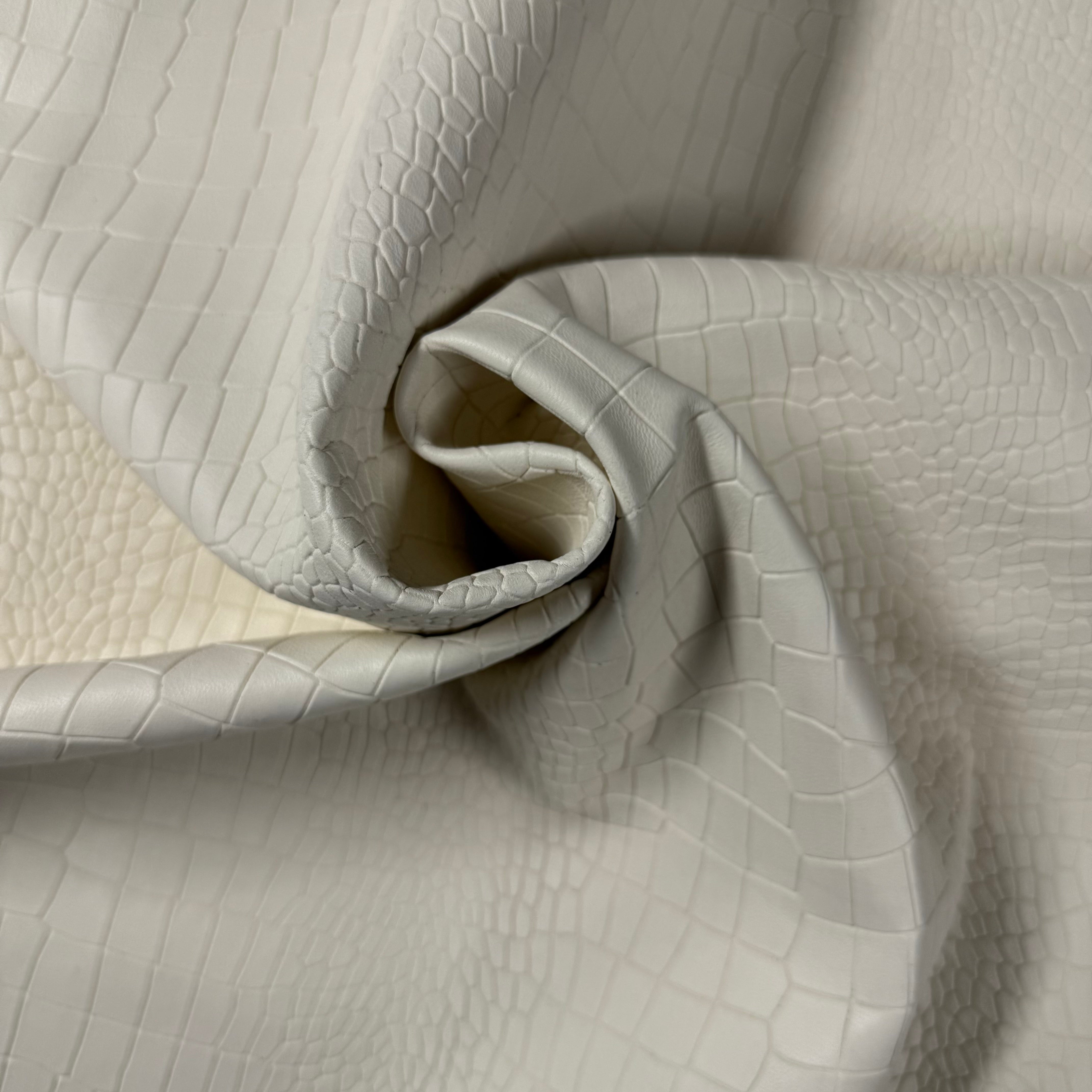 Alligator Style Croc Embossed Veg Tan Lambskin, 2.5 oz | 4 Colors