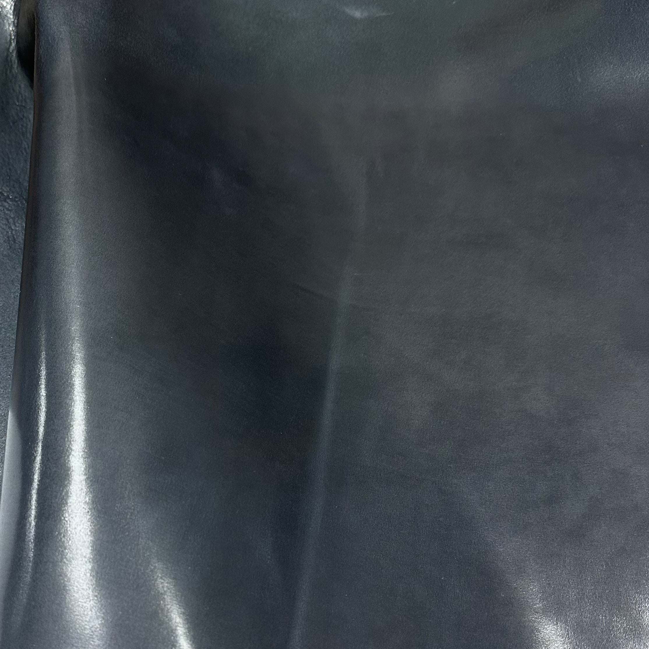 Smooth Polished Horse Butt, 4 oz