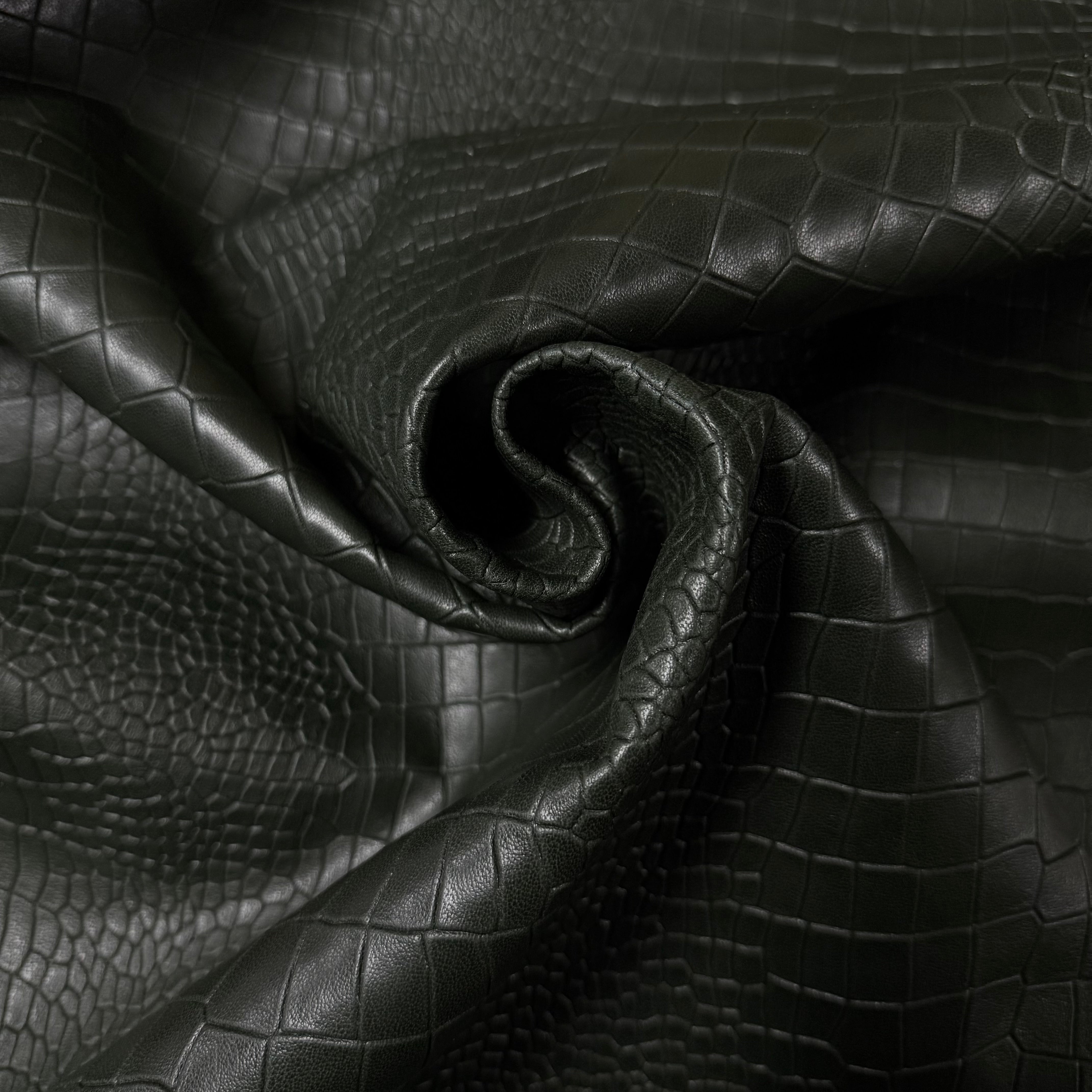 Alligator Style Croc Embossed Veg Tan Lambskin, 2.5 oz | 4 Colors