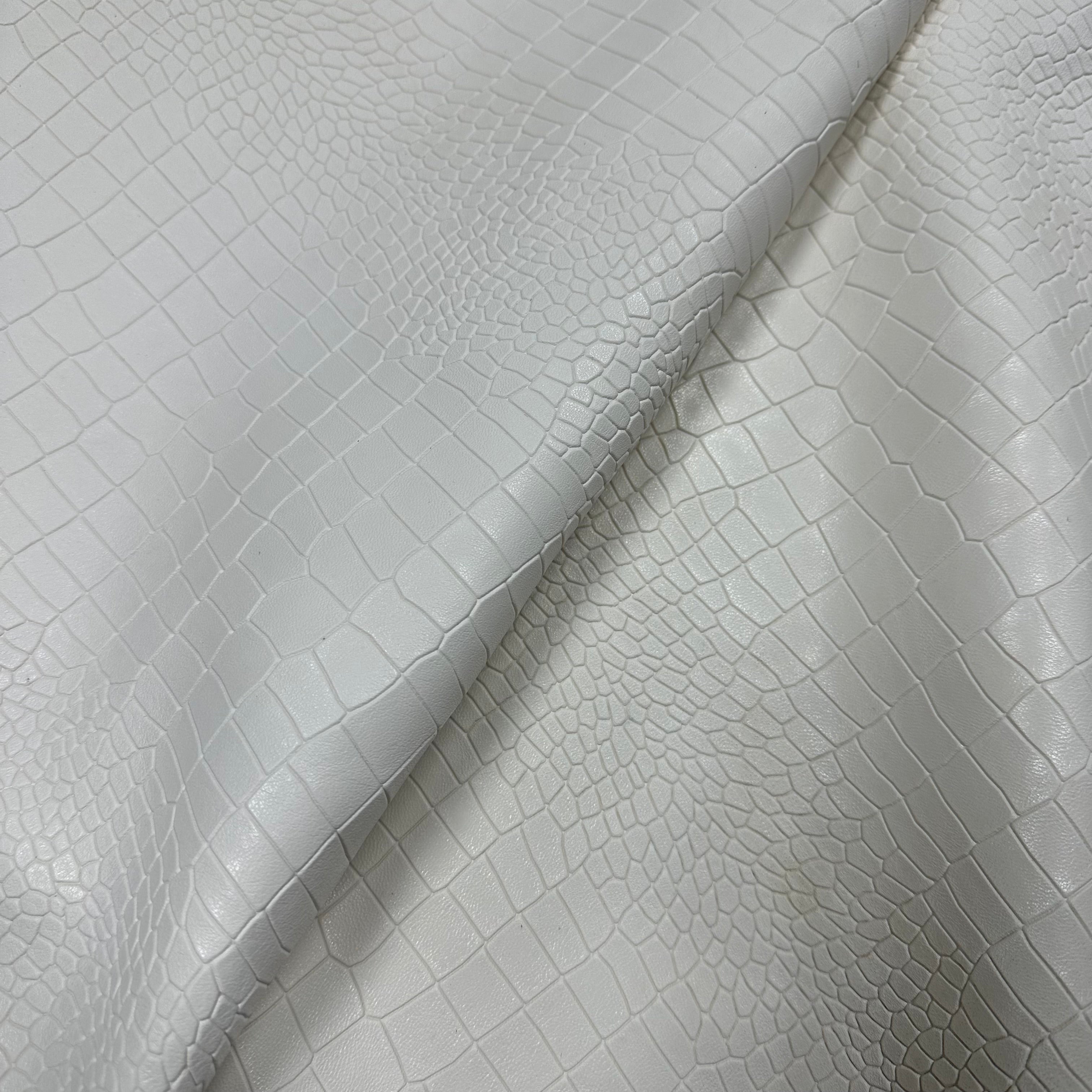 Alligator Embossed Veg Tan Lamb Nappa, 2.5 oz | 6 Colors