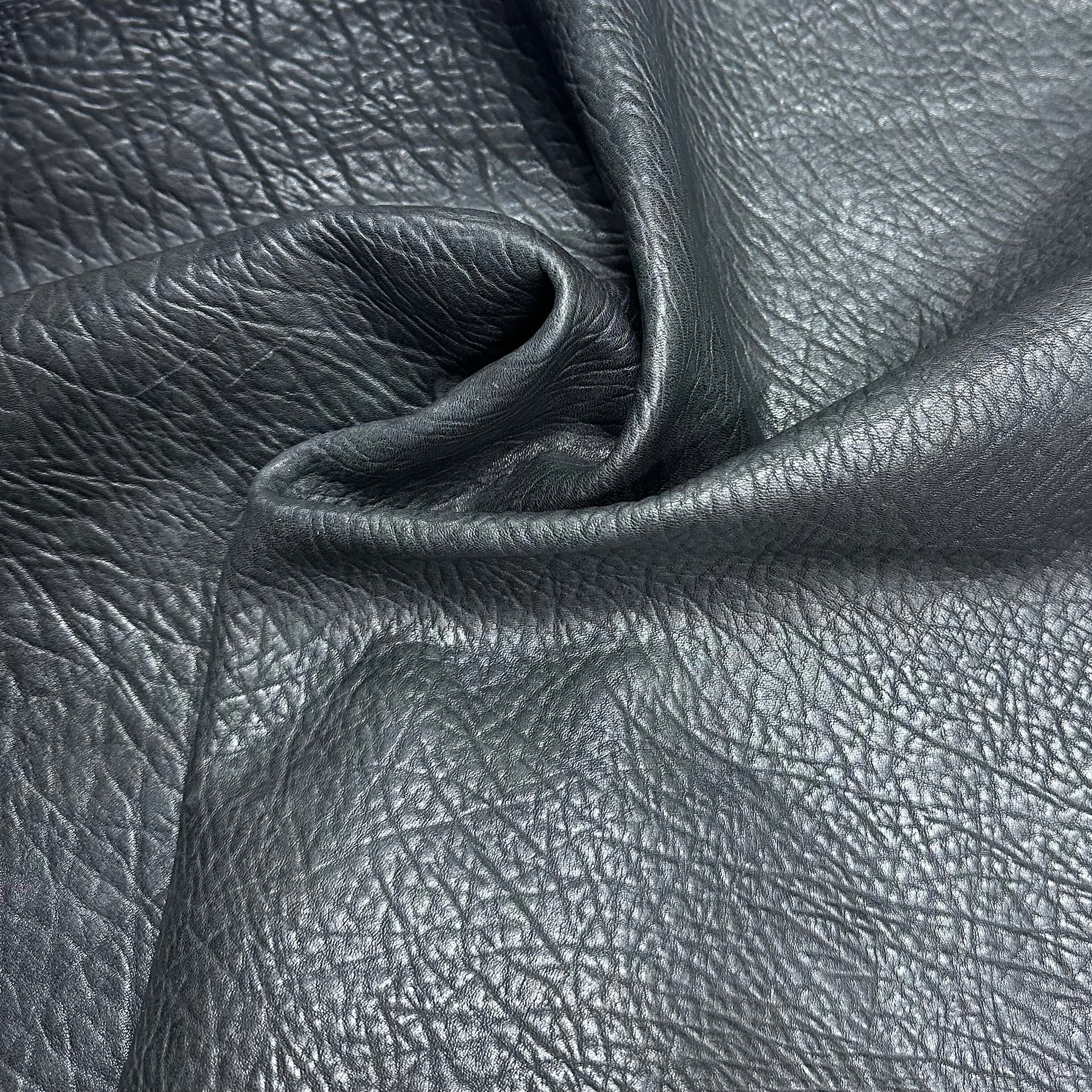 Shrunken Horse Shoulder, 3 oz - Black