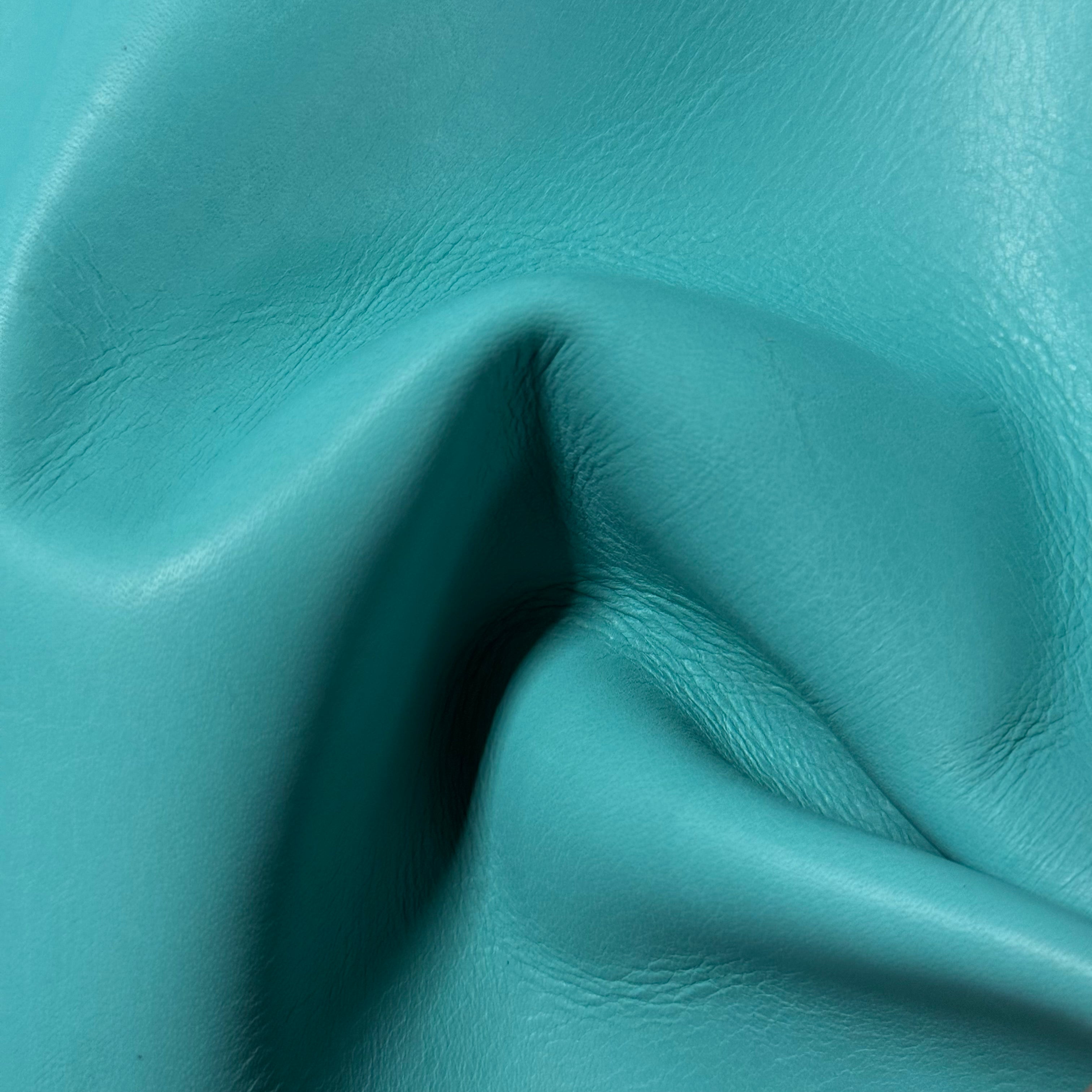Smooth Utility Cowhide, 4-5 oz - 15+ Colors