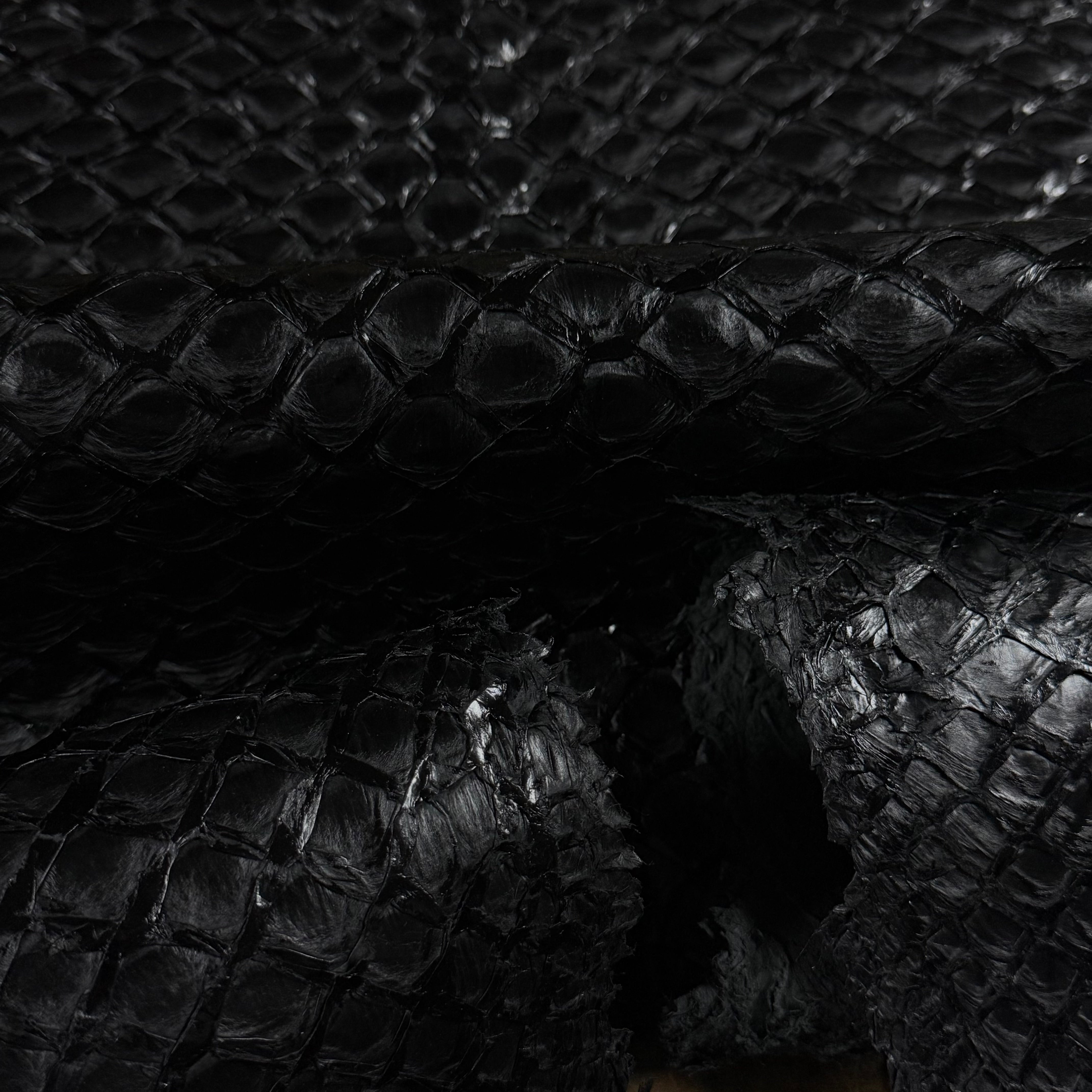 Pirarucu Fish Scale Leather | Glossy Black