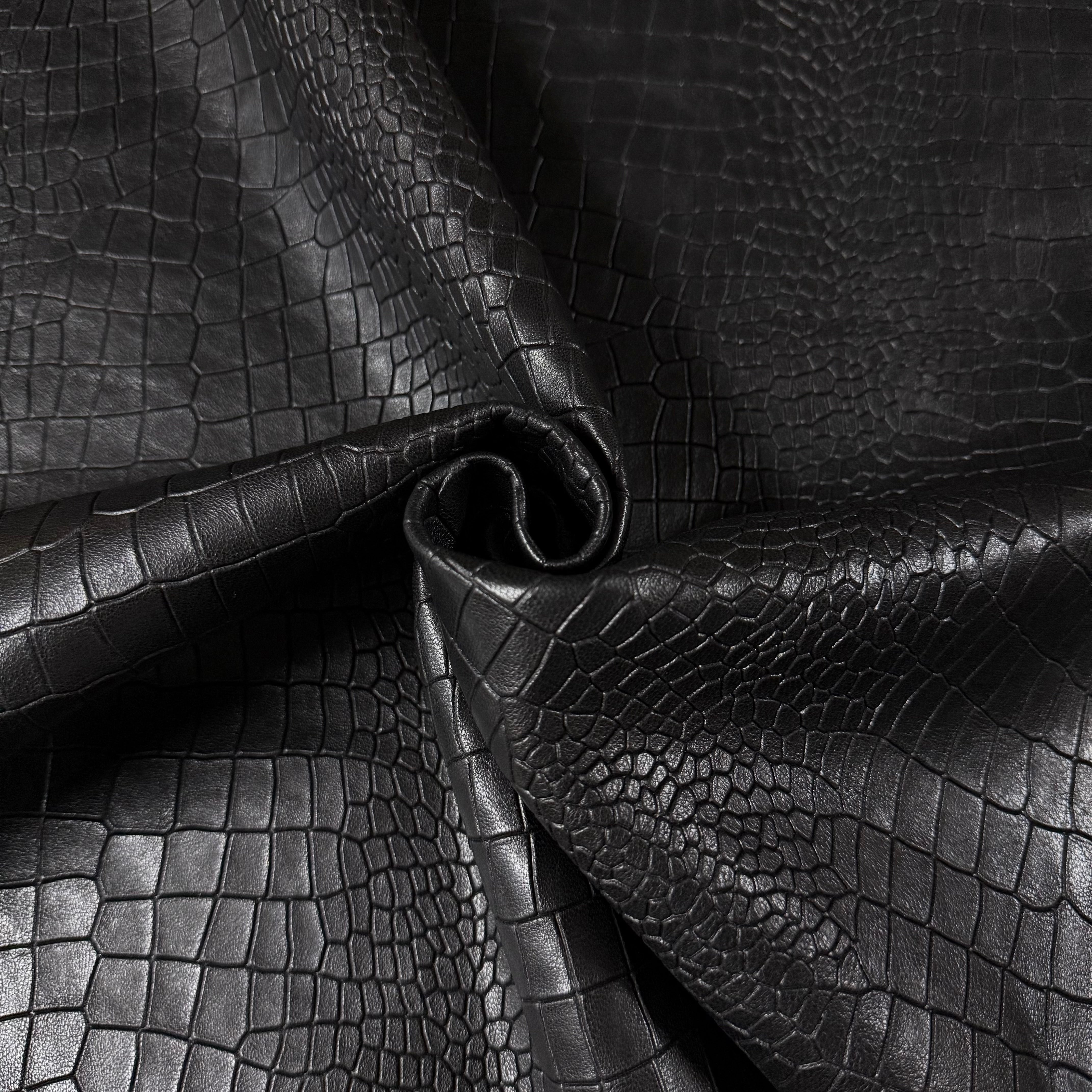 Alligator Style Croc Embossed Veg Tan Lambskin, 2.5 oz | 4 Colors