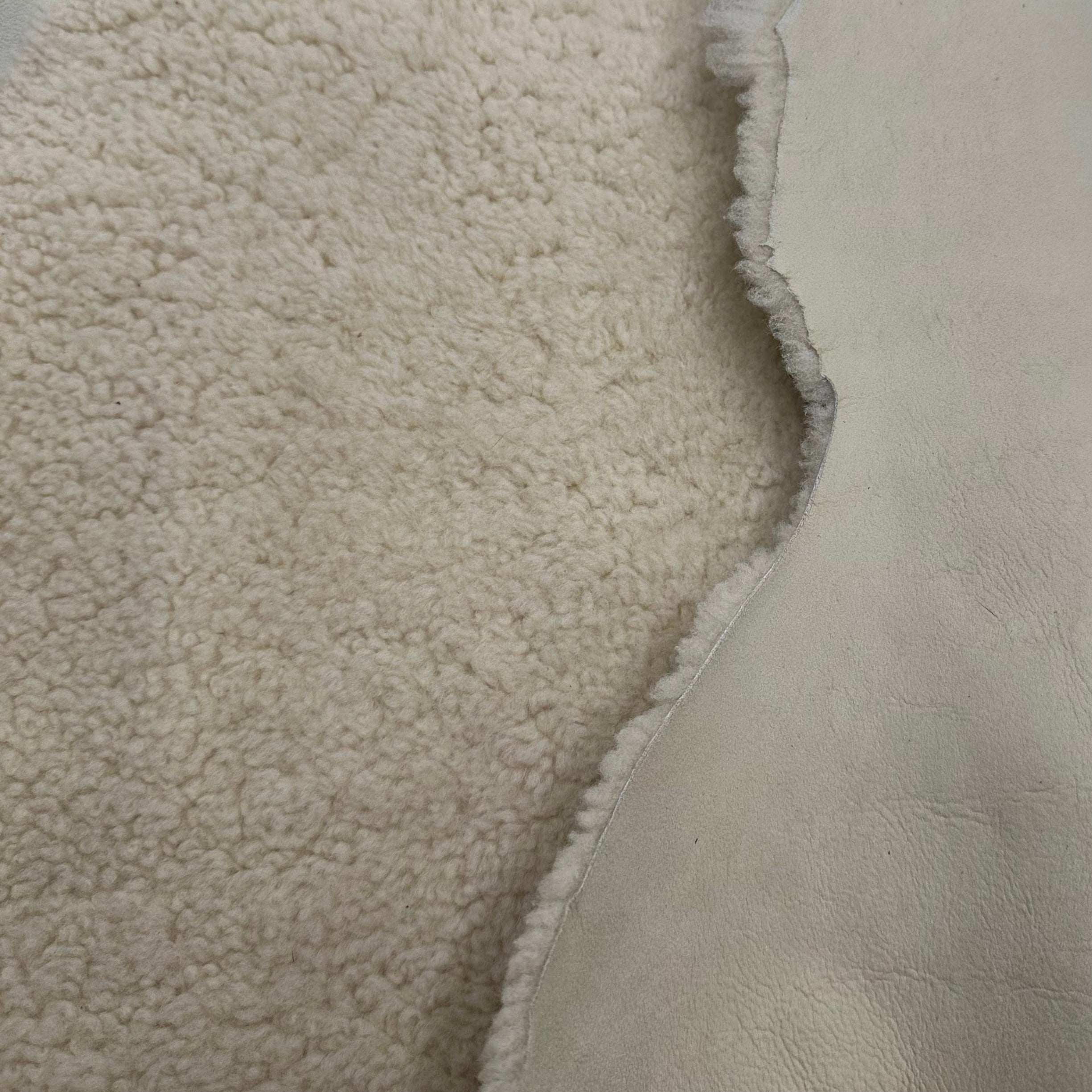 Curly Merino Shearling 10mm - Tone on Tone Back