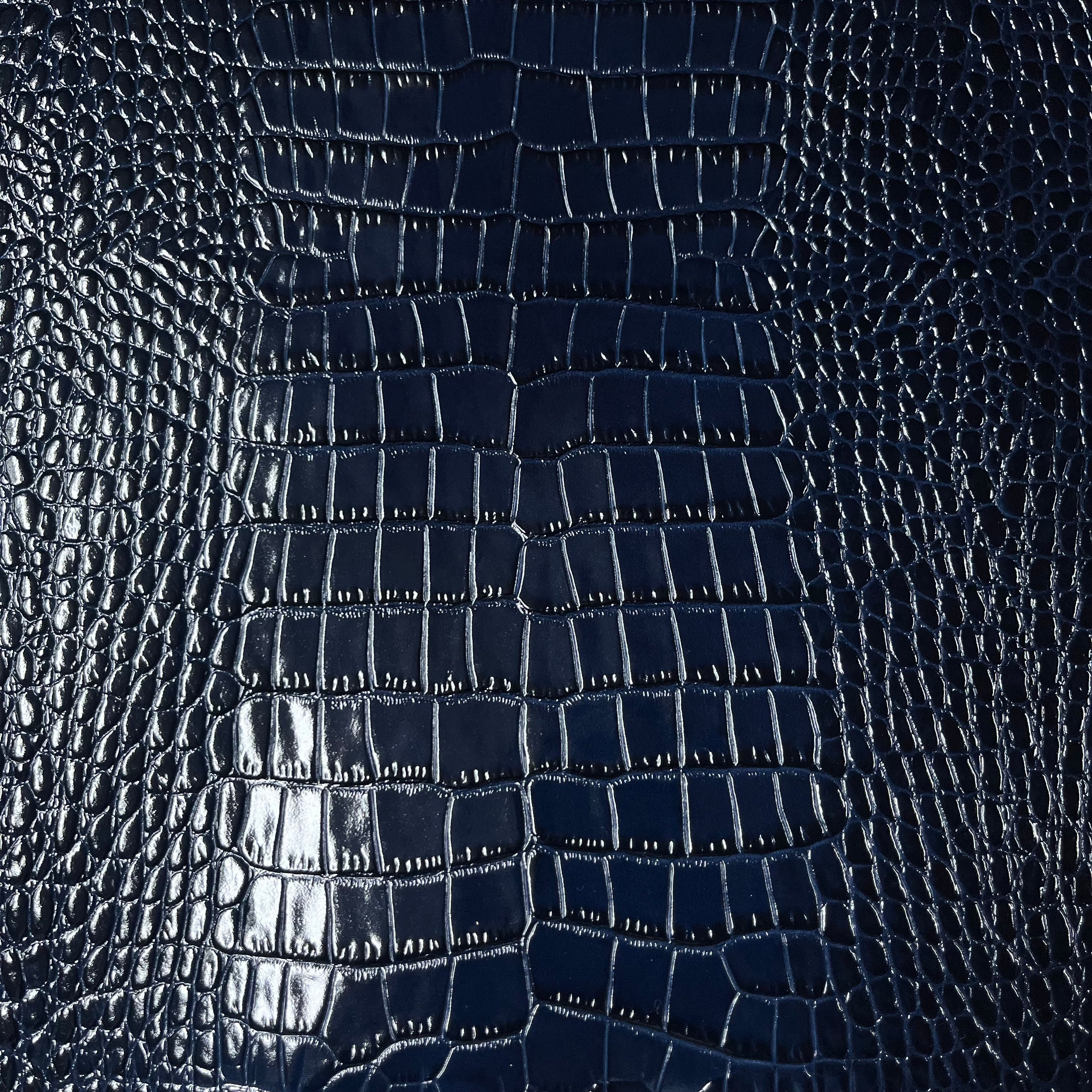 Crocodile Embossed Cow, 2-3 oz