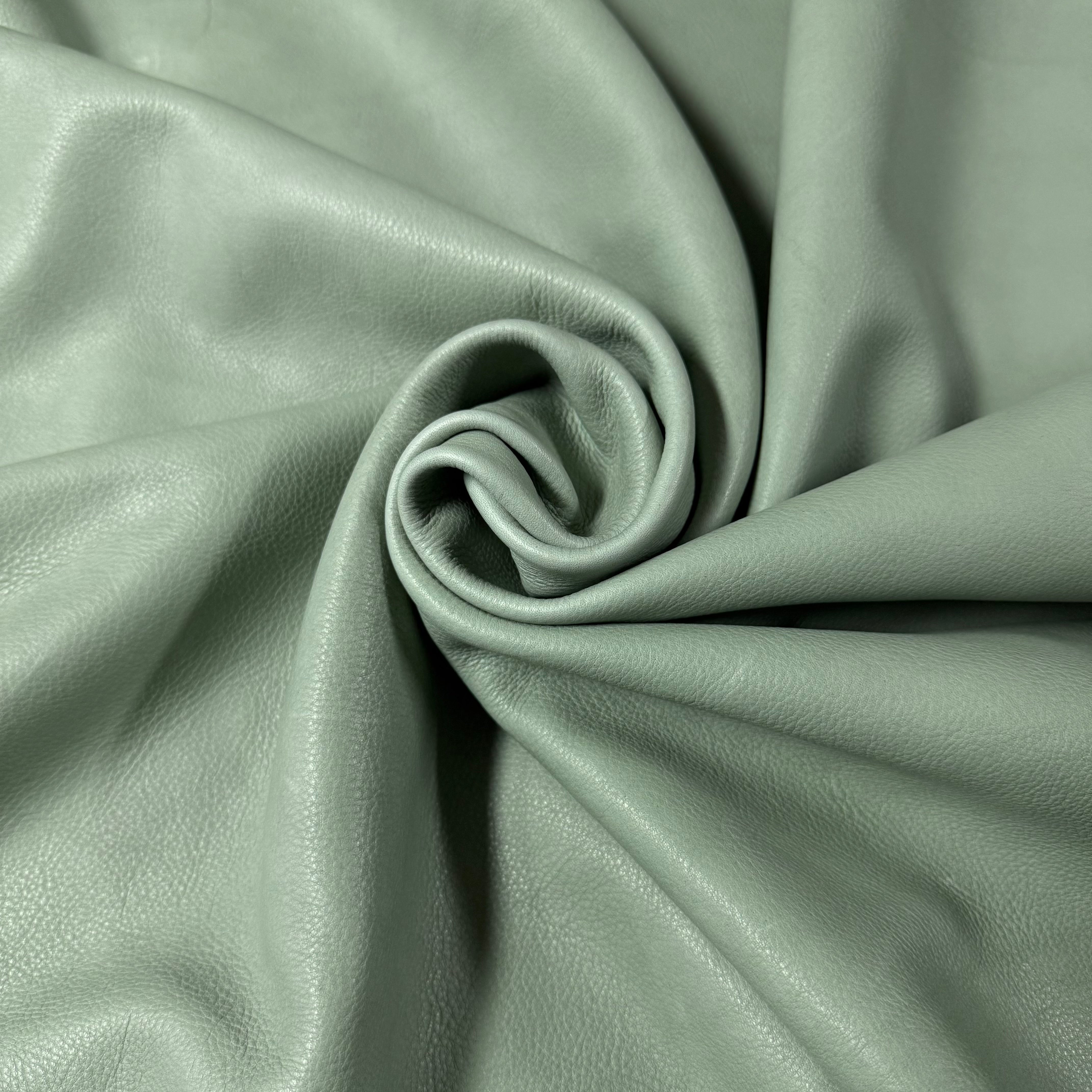 Veg Line - Soft Veg-Tan Cowhide, 3.5-4 oz | 15+ Colors