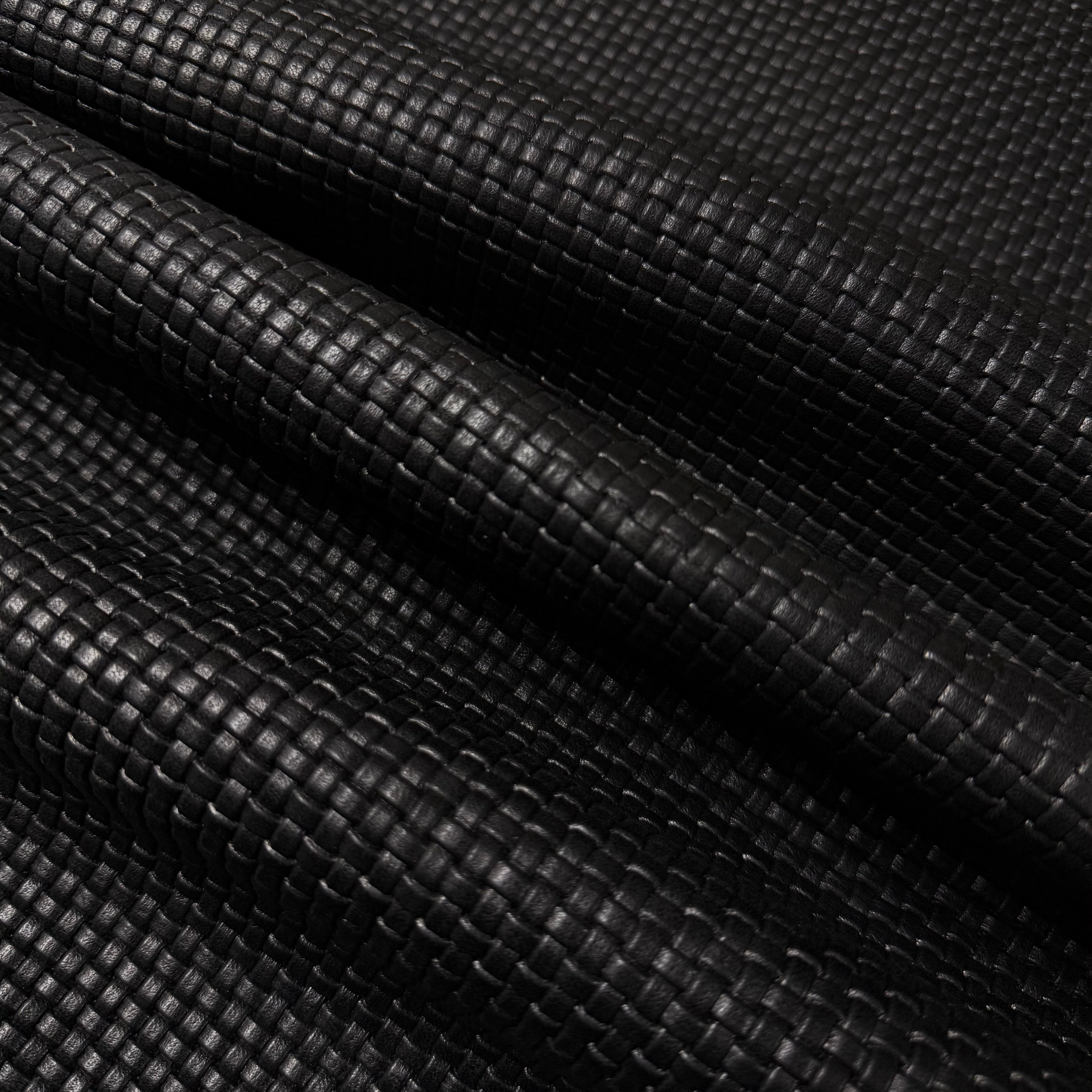 Basketweave Embossed Veg Tan Lamb, 2.5 oz | 2 Colors