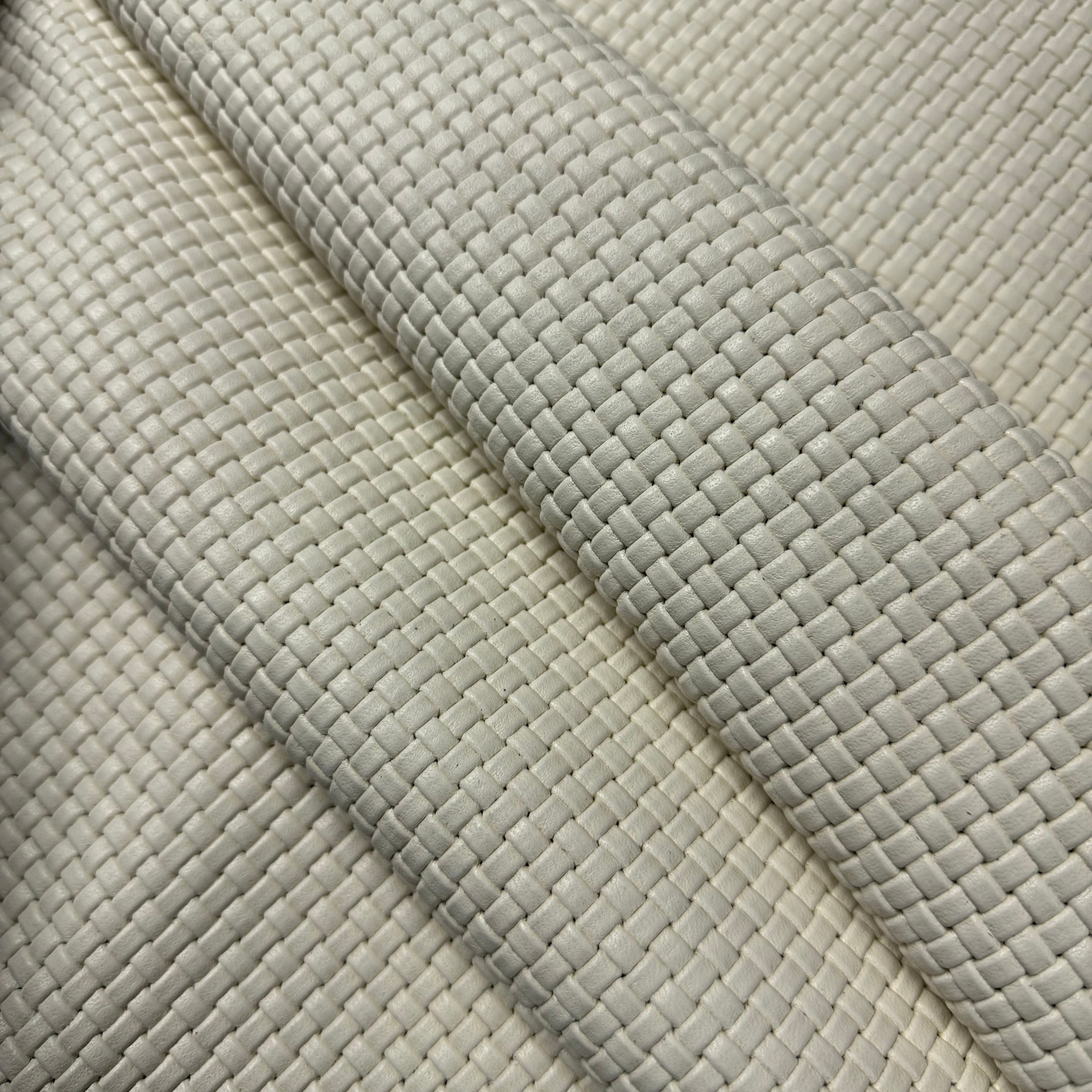 Basketweave Embossed Veg Tan Lamb, 2.5 oz | 2 Colors