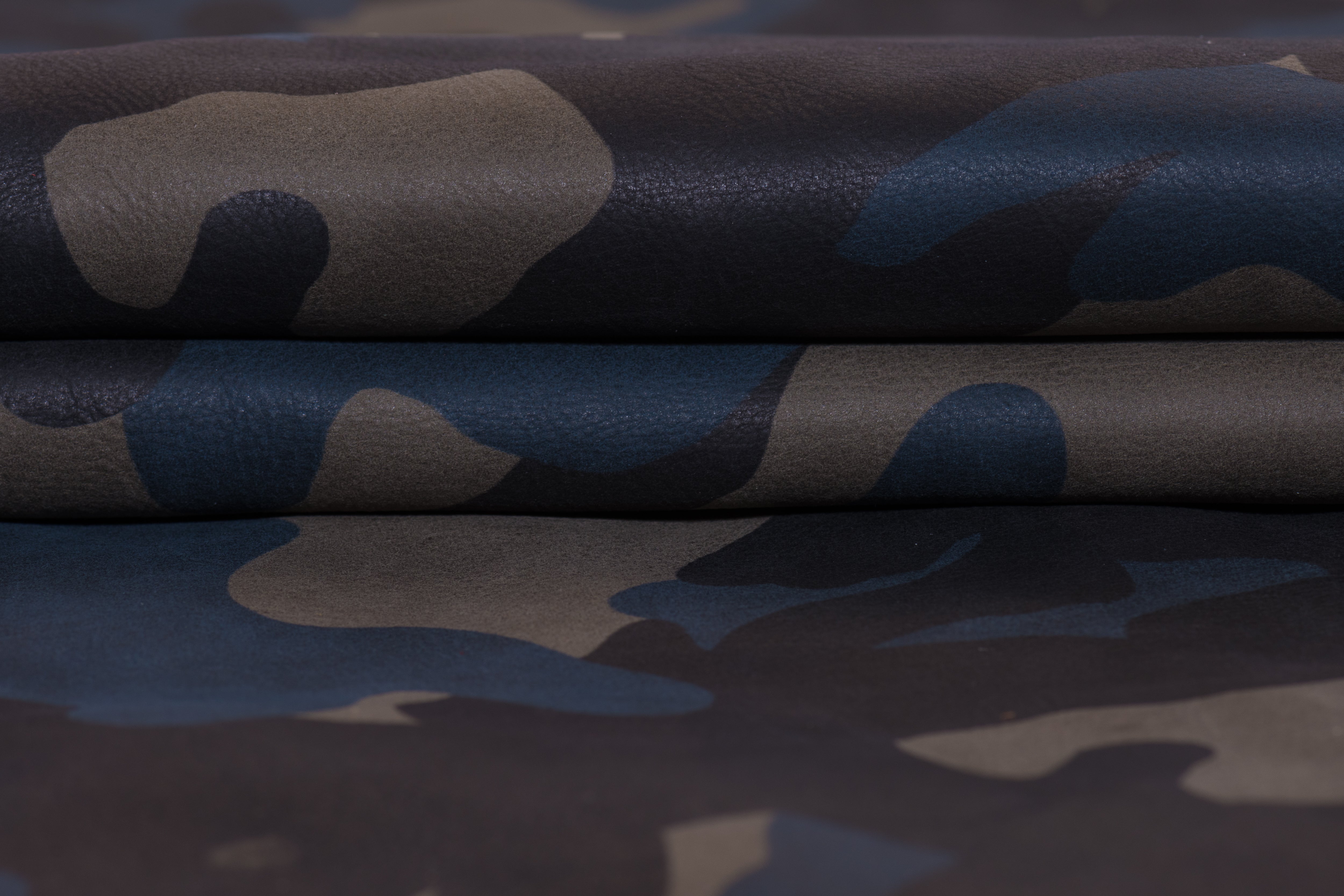 Buffed Camouflage Cow Sides, 2-3 oz