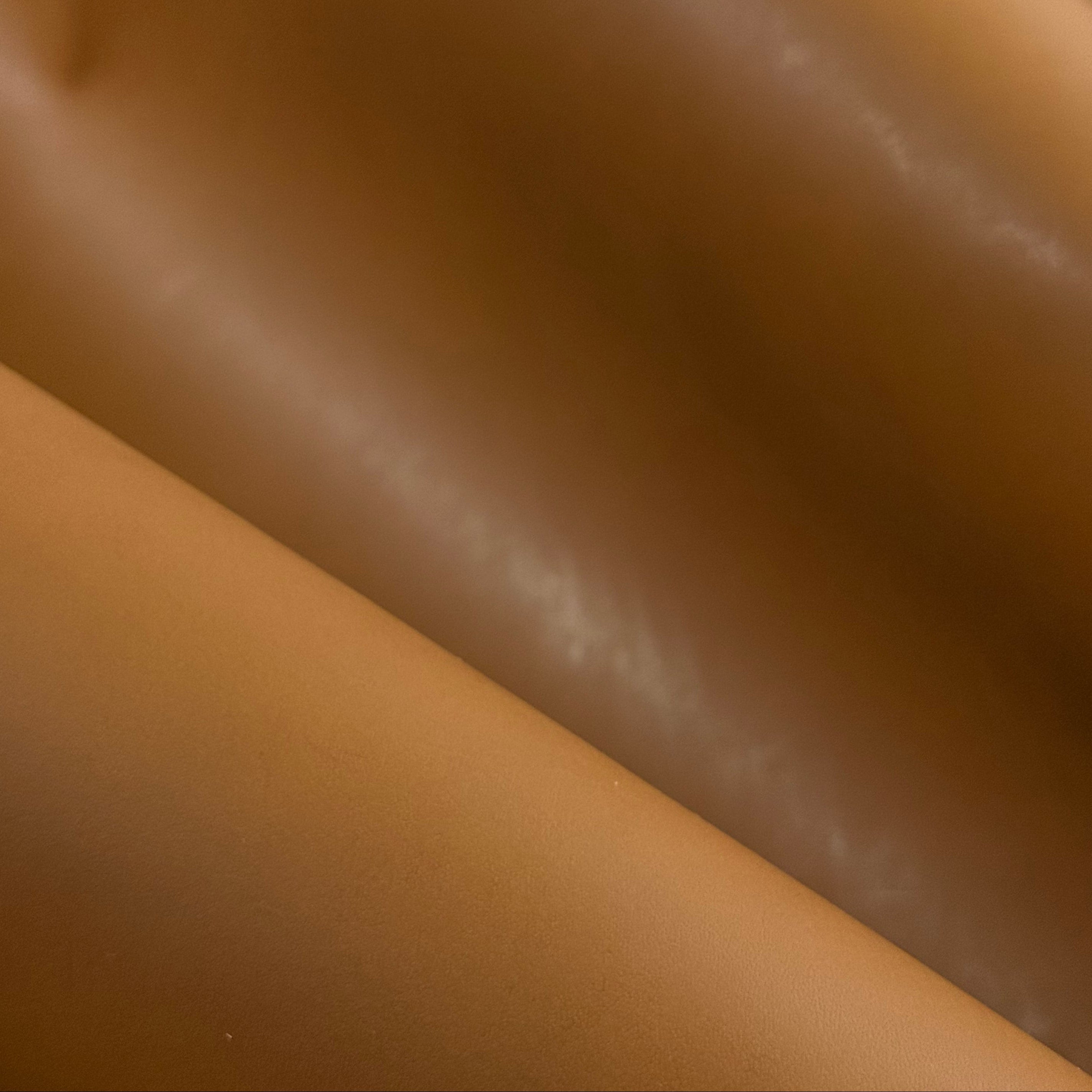 Burnishable Veg Tan Buffalo Calf, 3 oz | 7 Colors