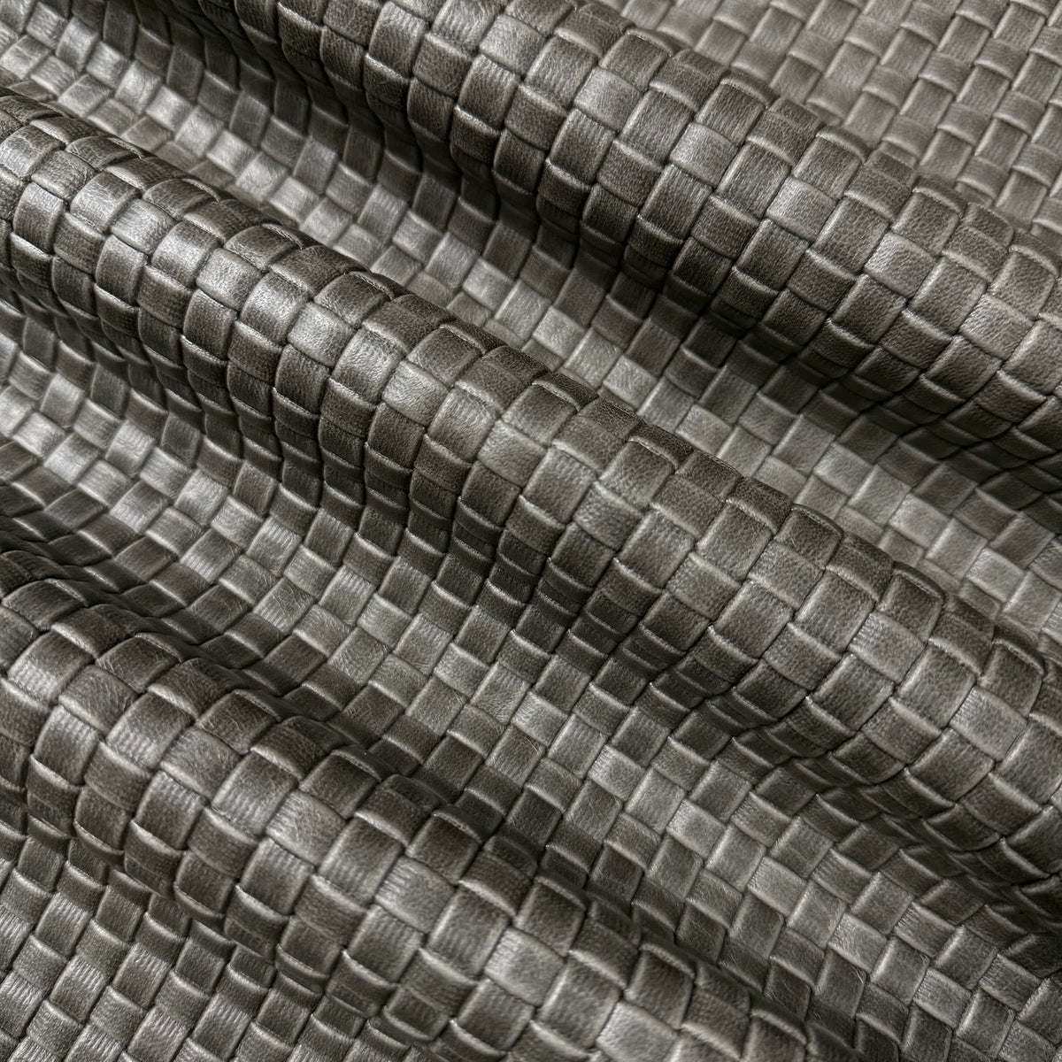 Oiled Basketweave Embossed Veg Tan Lamb, 2 oz