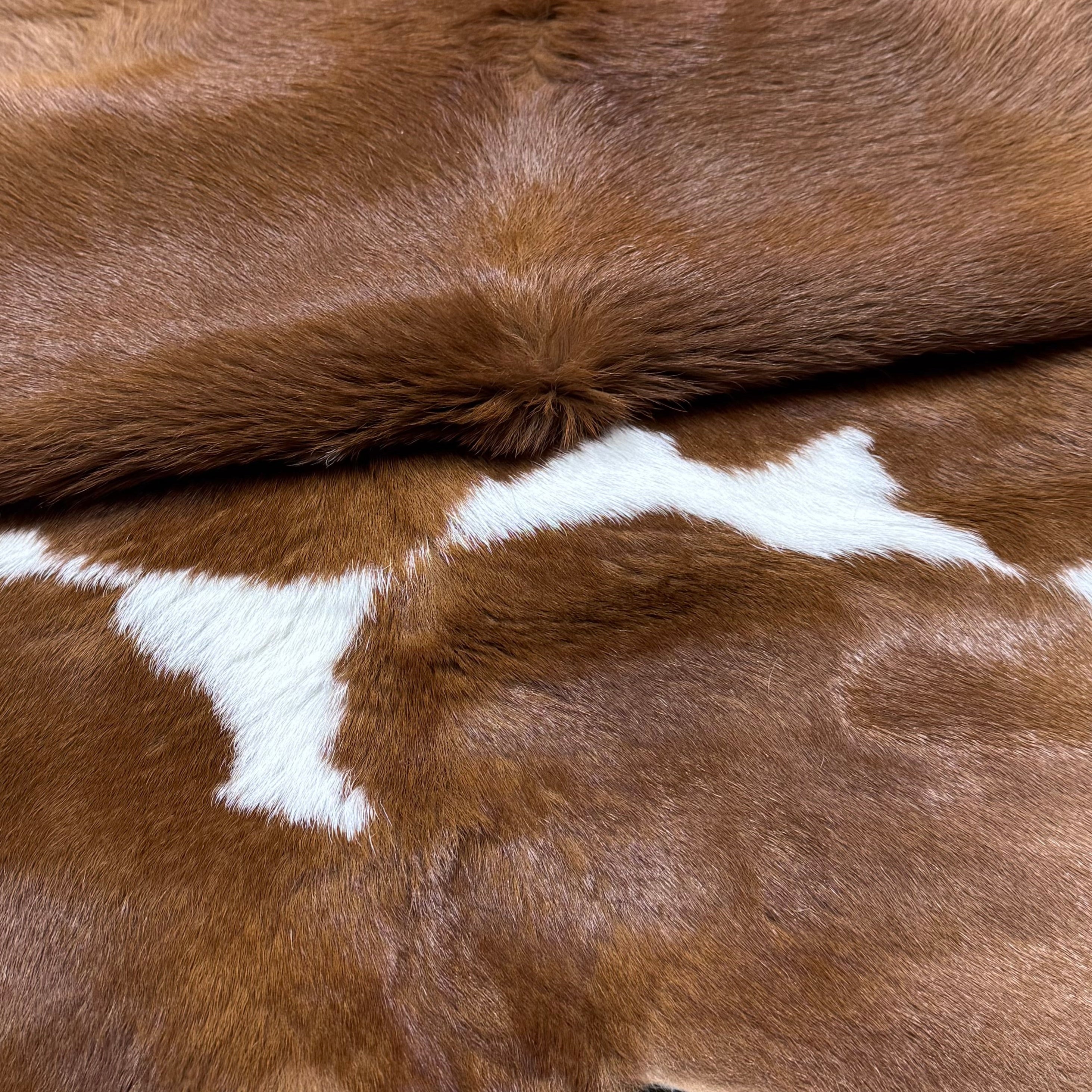 Long Hair Natural Cavalino Hair-On Calf, 5 oz