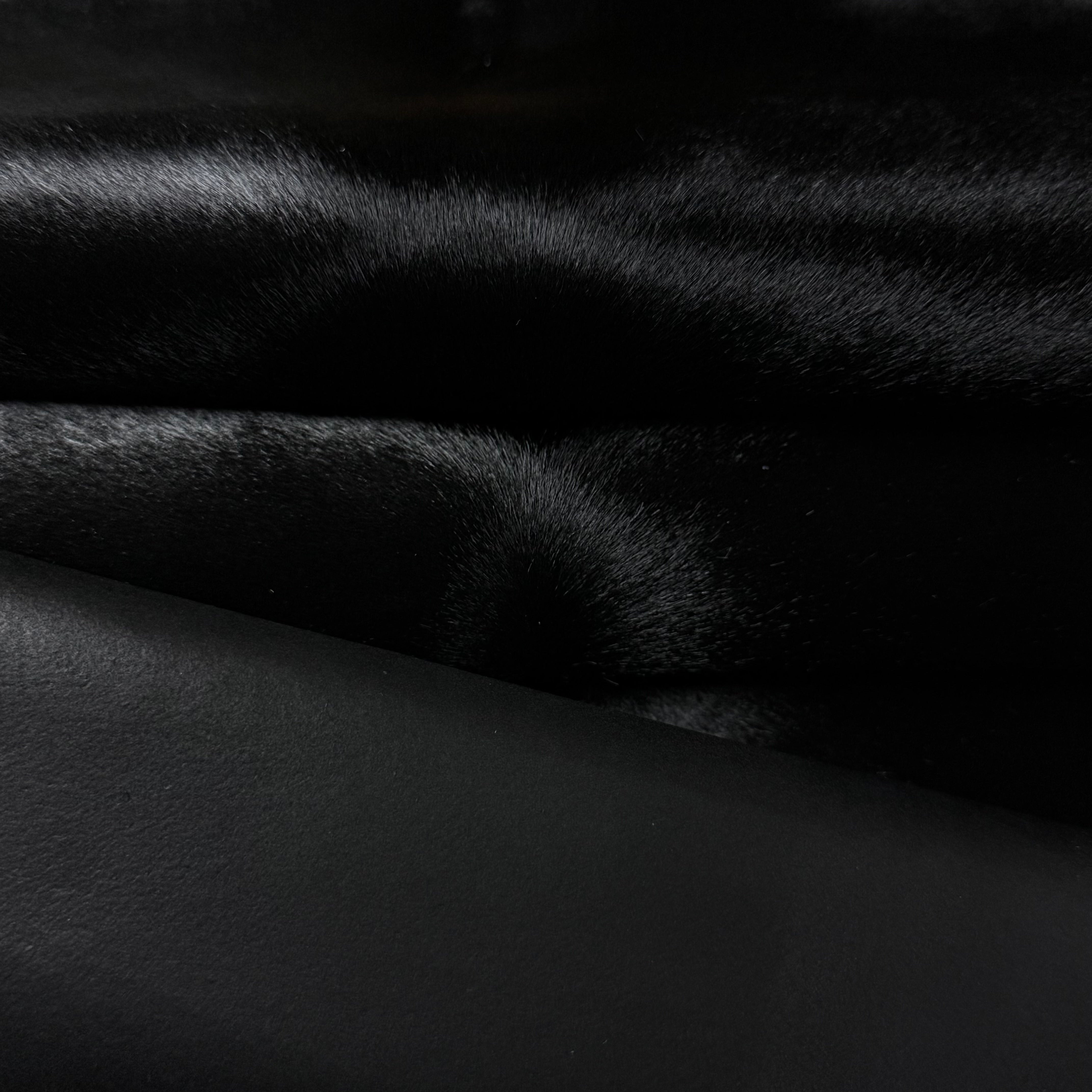 Hair On | Black