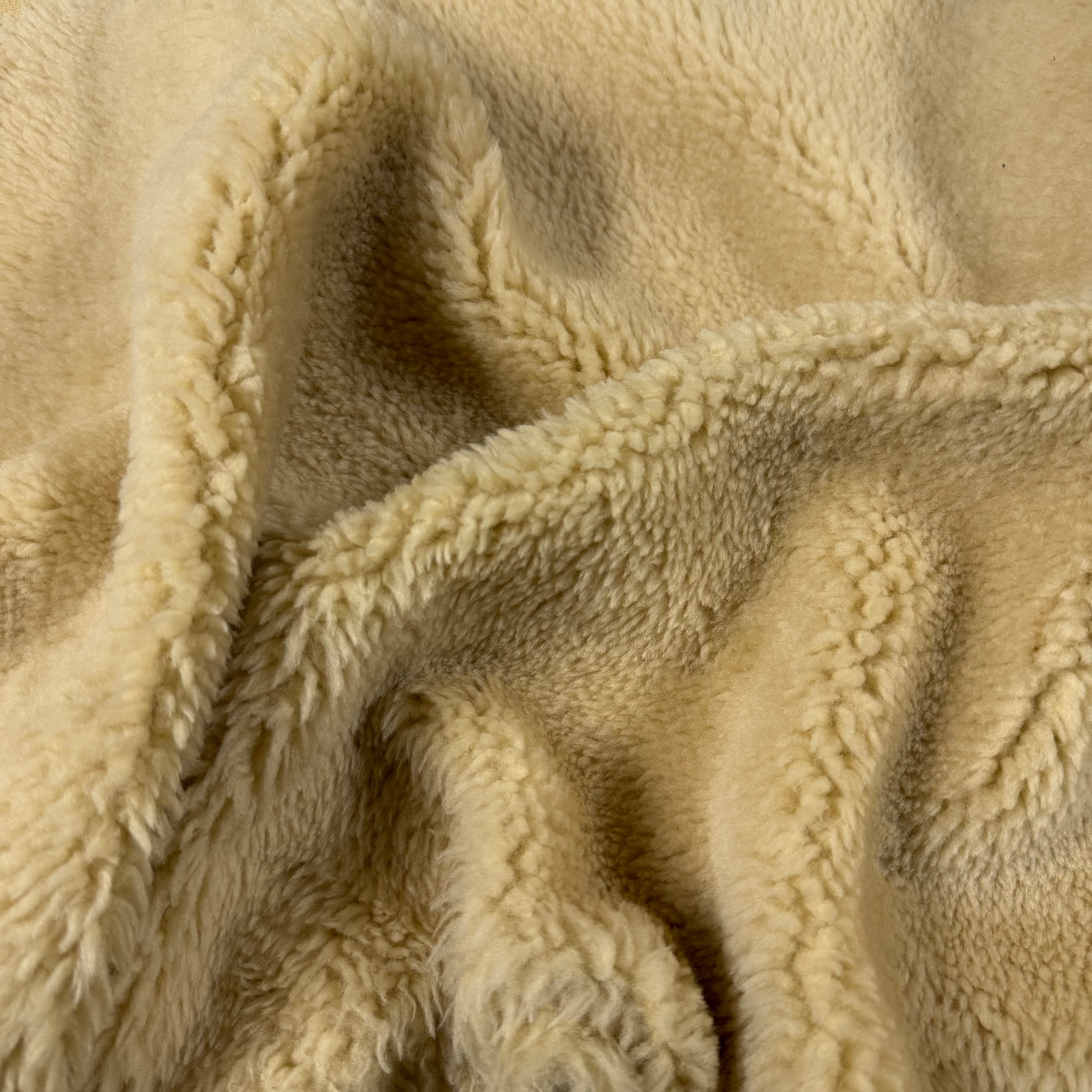 Curly Merino Shearling 10mm - Tone on Tone Back