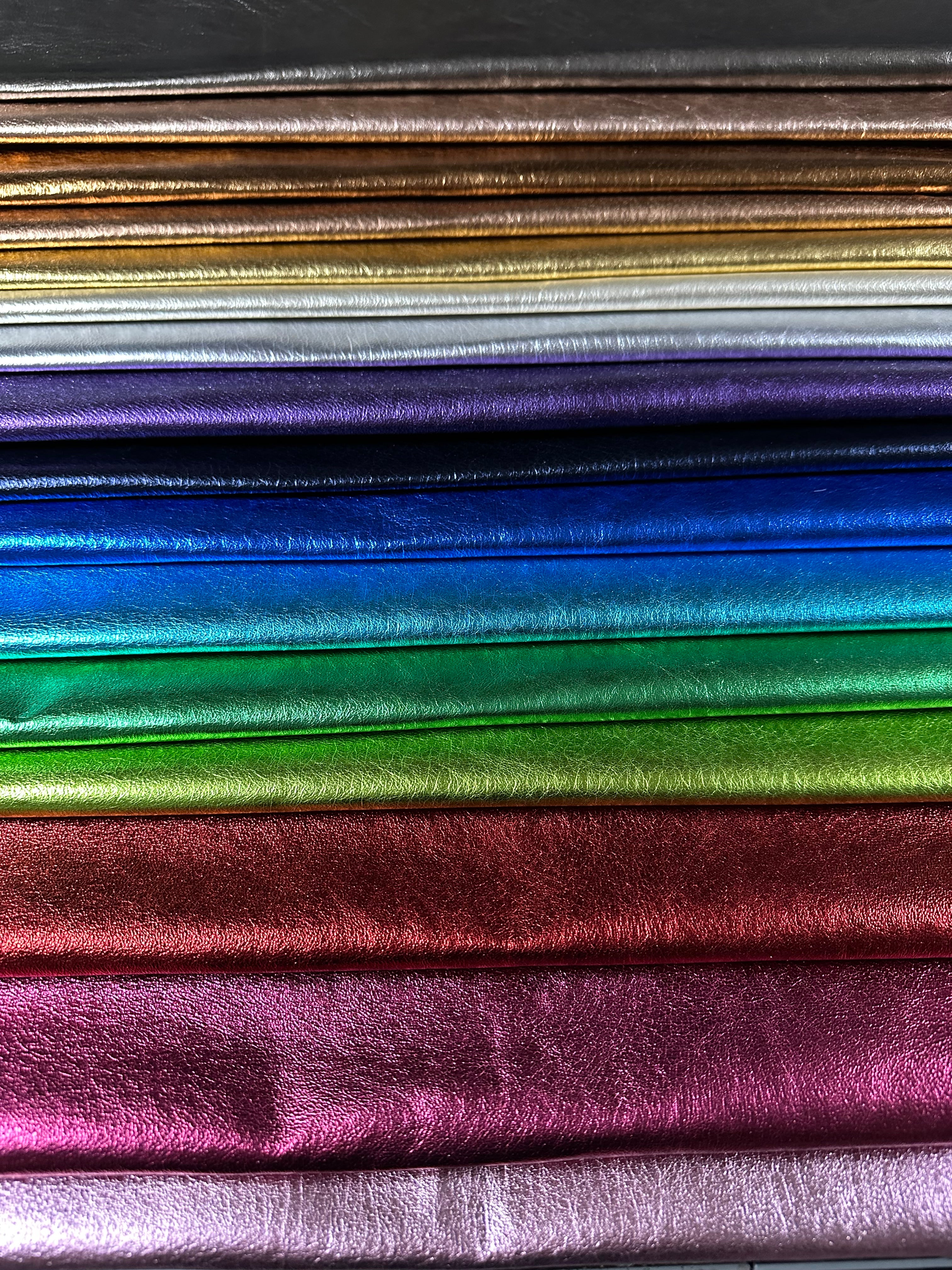 Metallic Foil Pig, 1-2 oz