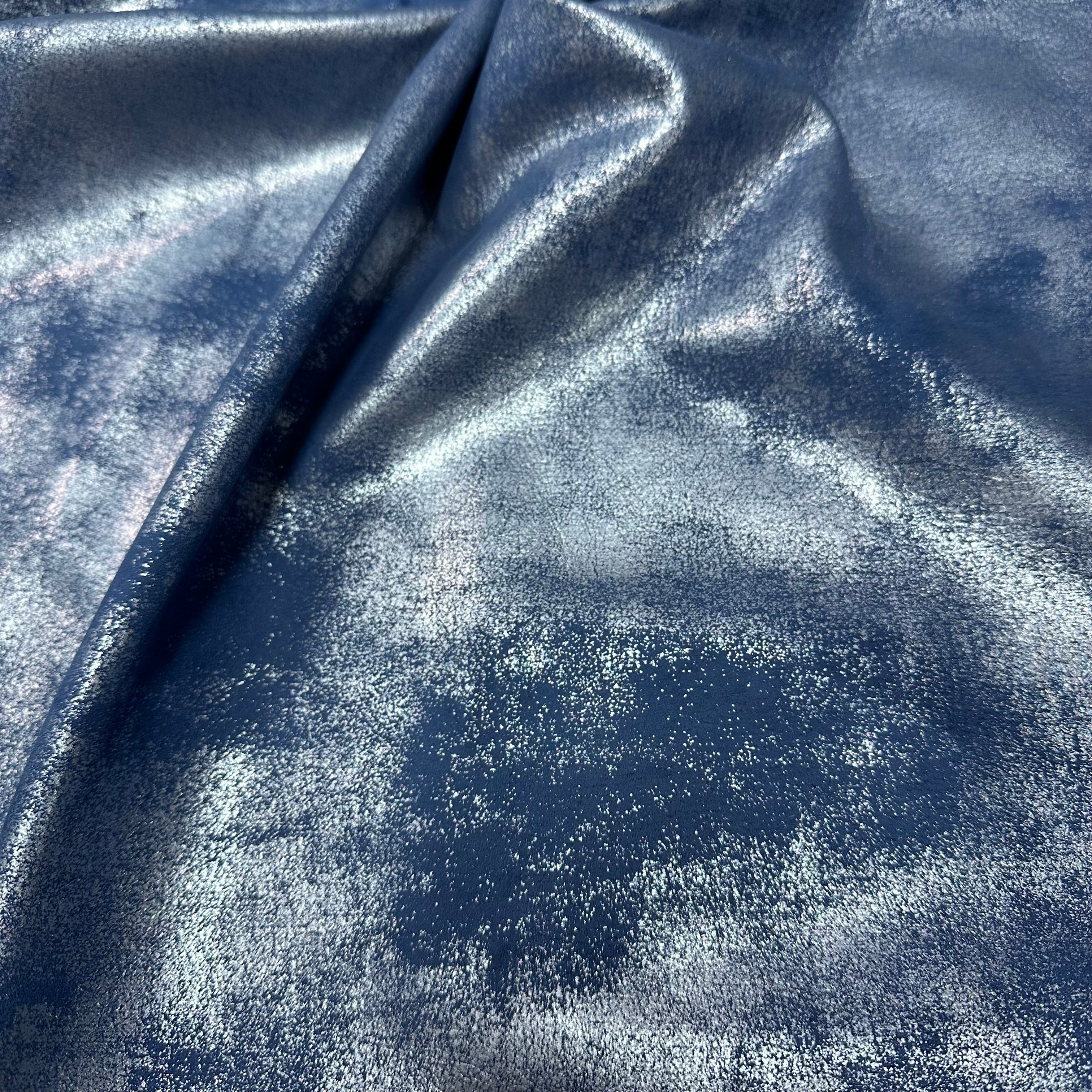 Distressed Metallic Cow Nubuck, 3 oz