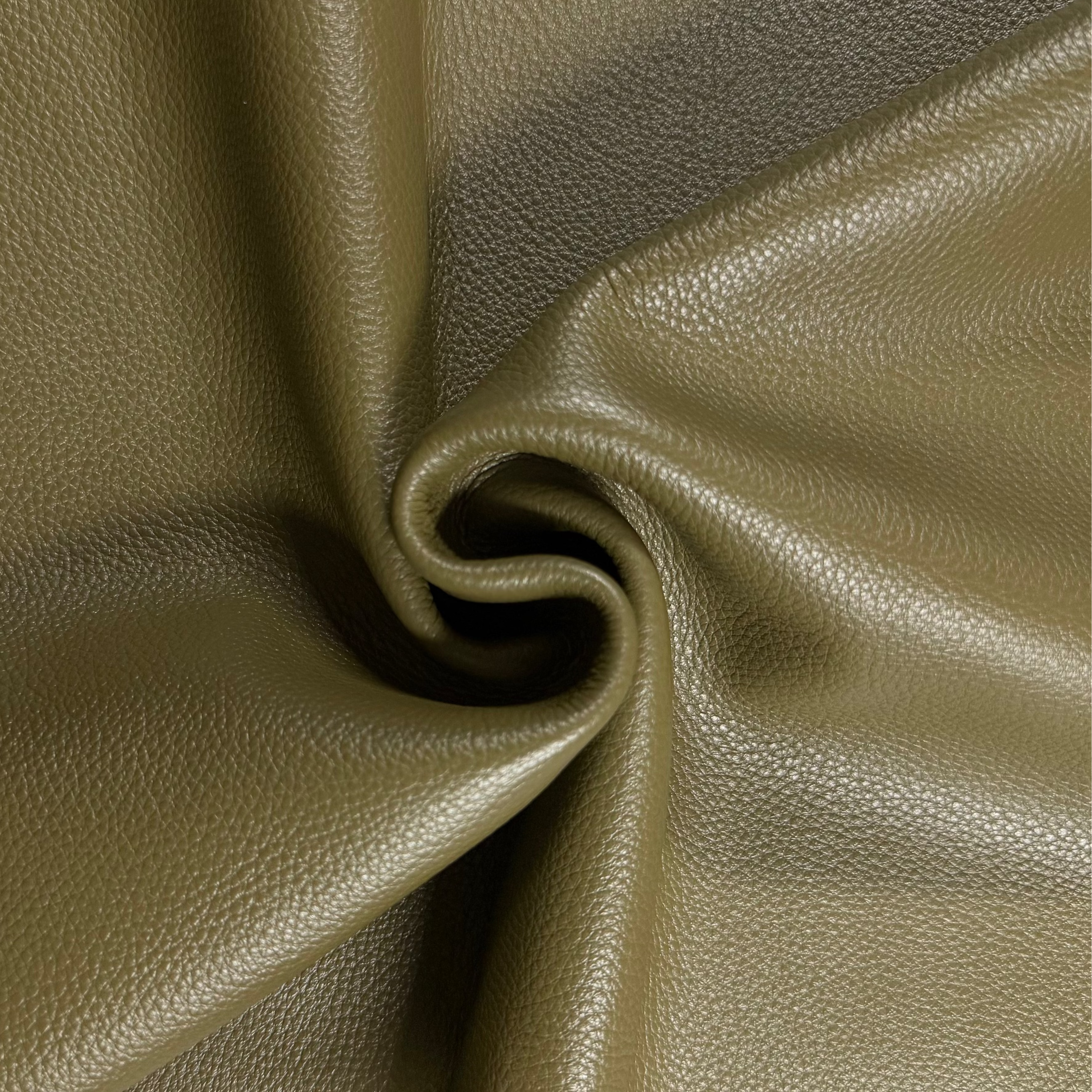 Premium Floater Upholstery Cow, 3 oz | 19 Colors