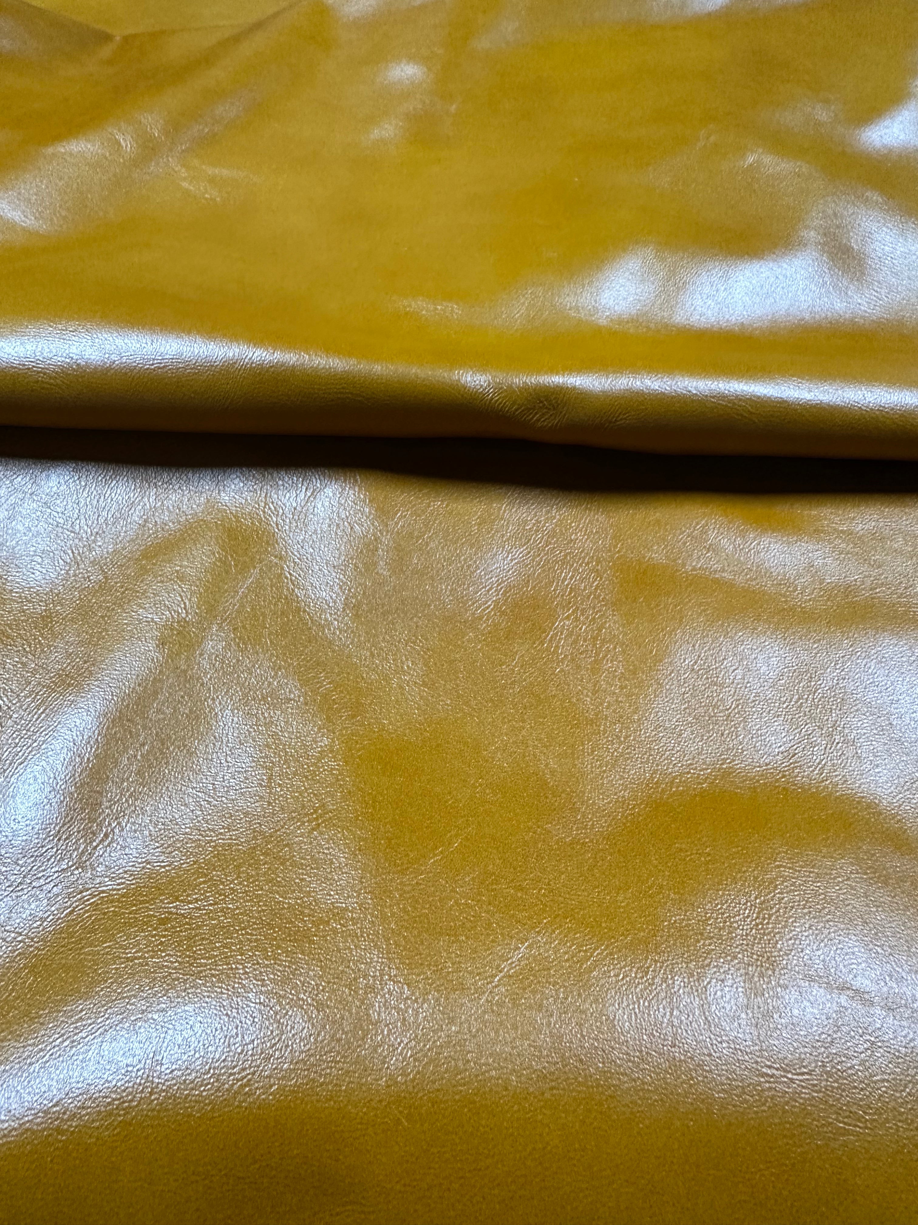 GOLDEN HONEY COW HIDE