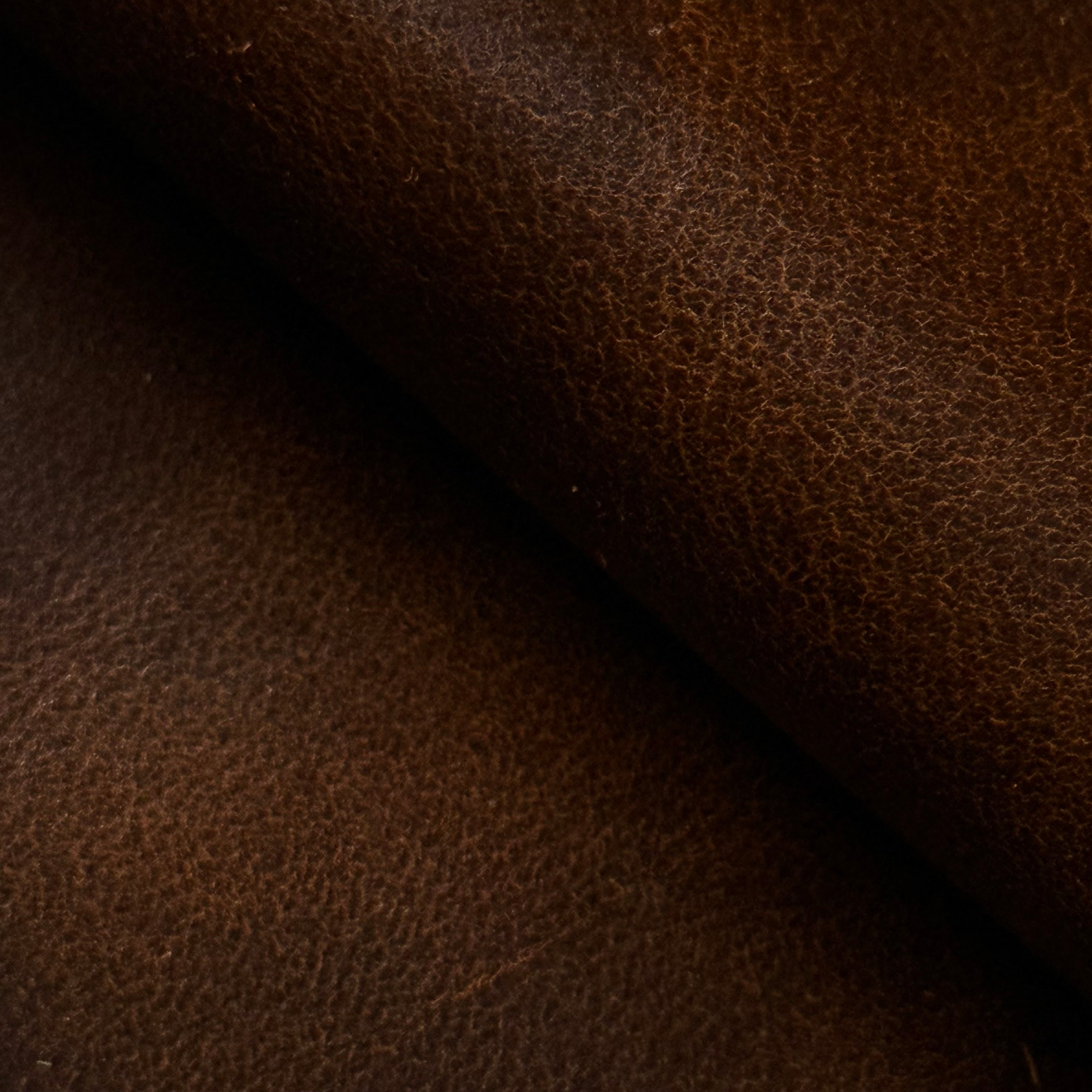 Oil Tanned Pull-Up Cowhide, 3 oz | 15+ Colors