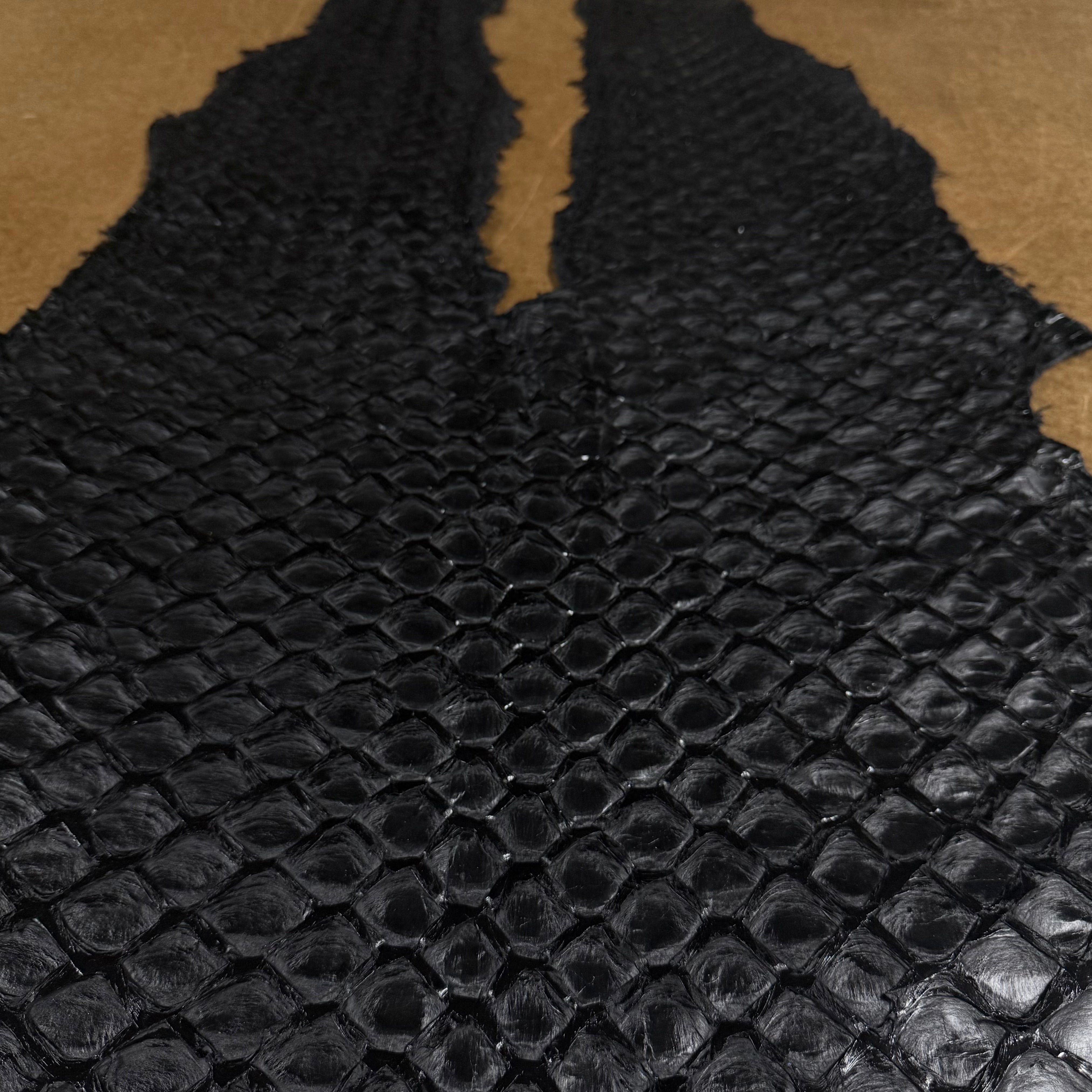 Pirarucu Fish Scale Leather | Glossy Black