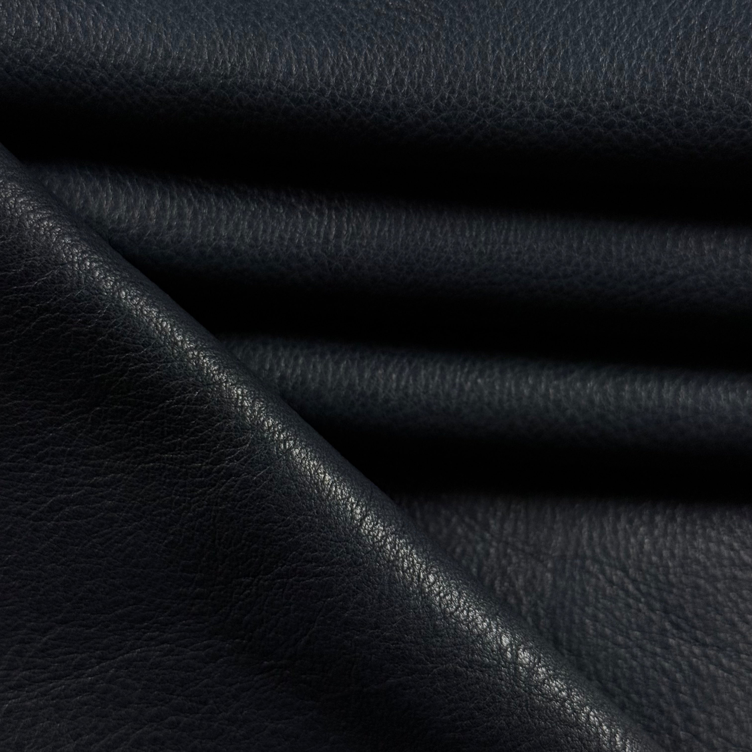 Veg Line Cowhide - Soft Veg Tan Leather, 3-4 oz | 15+ Colors