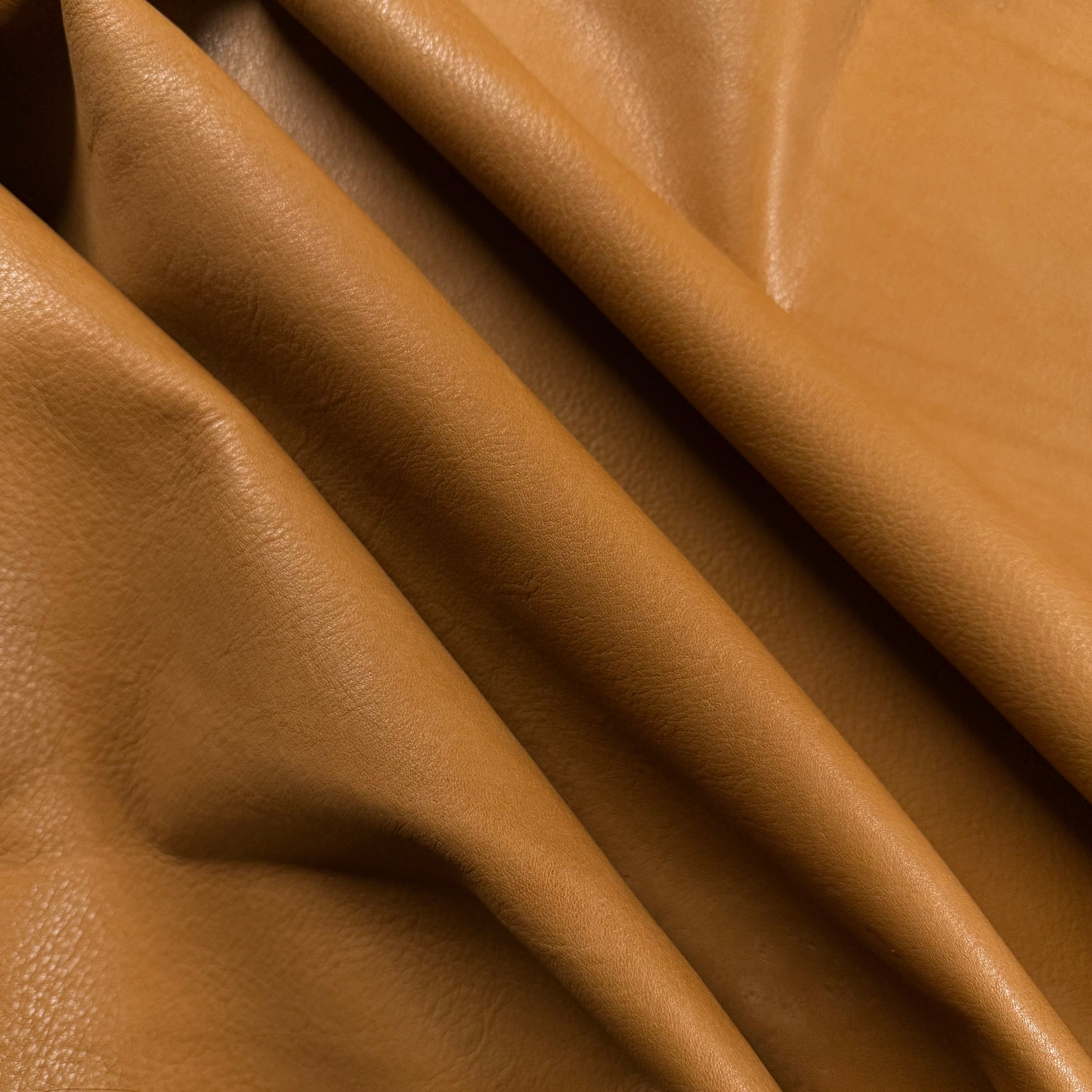 Veg Line - Soft Veg-Tan Cowhide, Tan