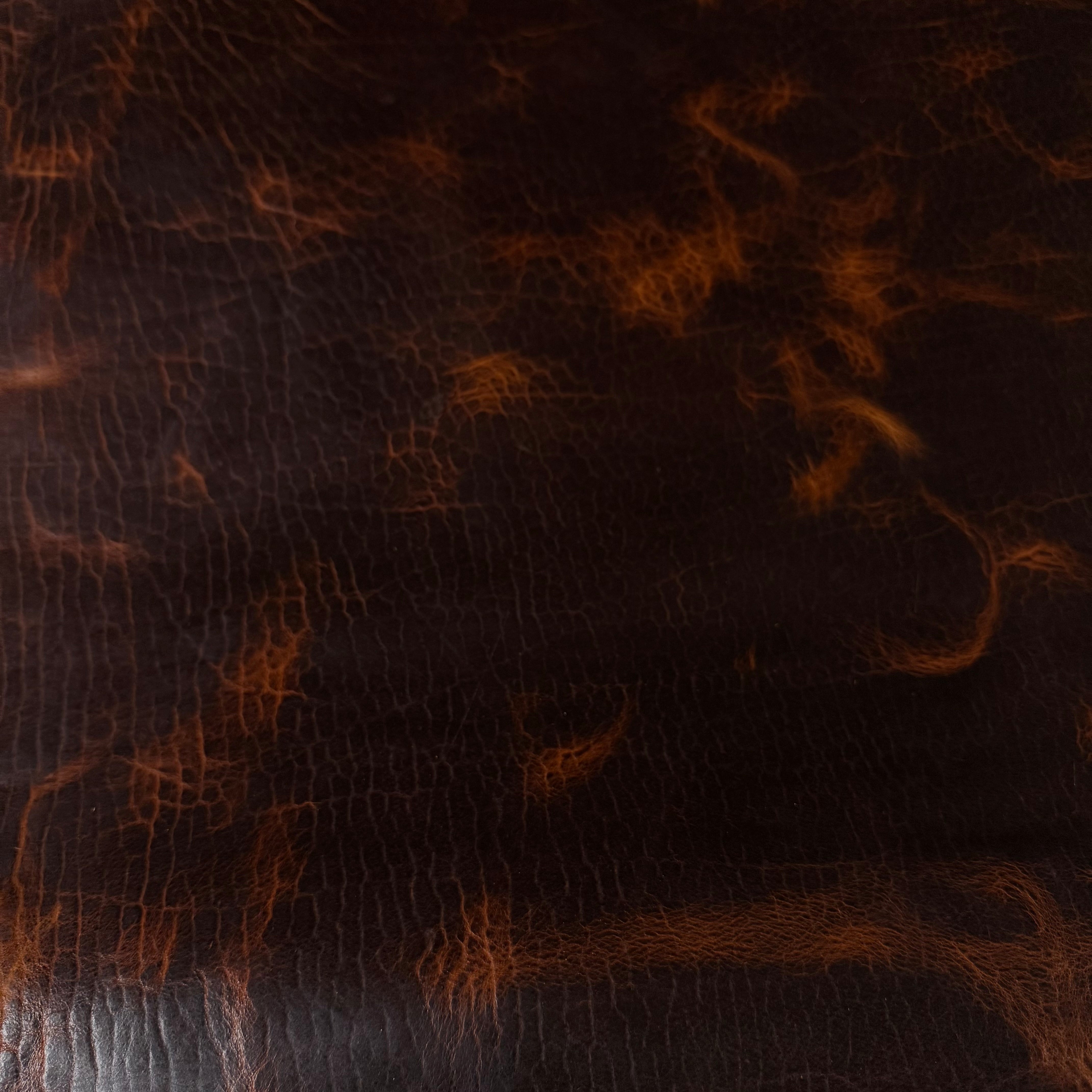 Waxy Pull-Up Bison, 4.5 oz | Dark Brown