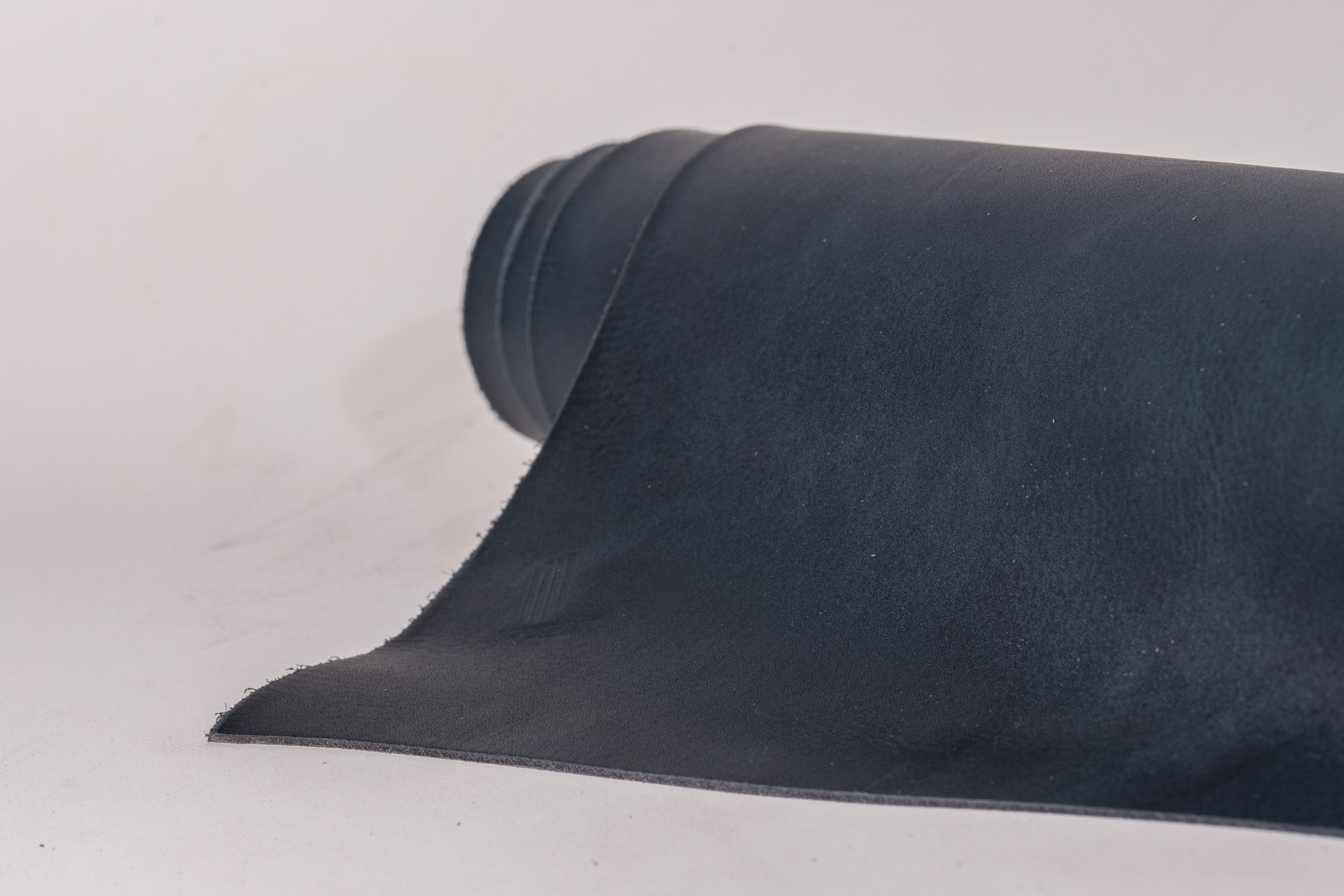 Conceria 800 Toscano Liscio, 4 oz | 11 Colors