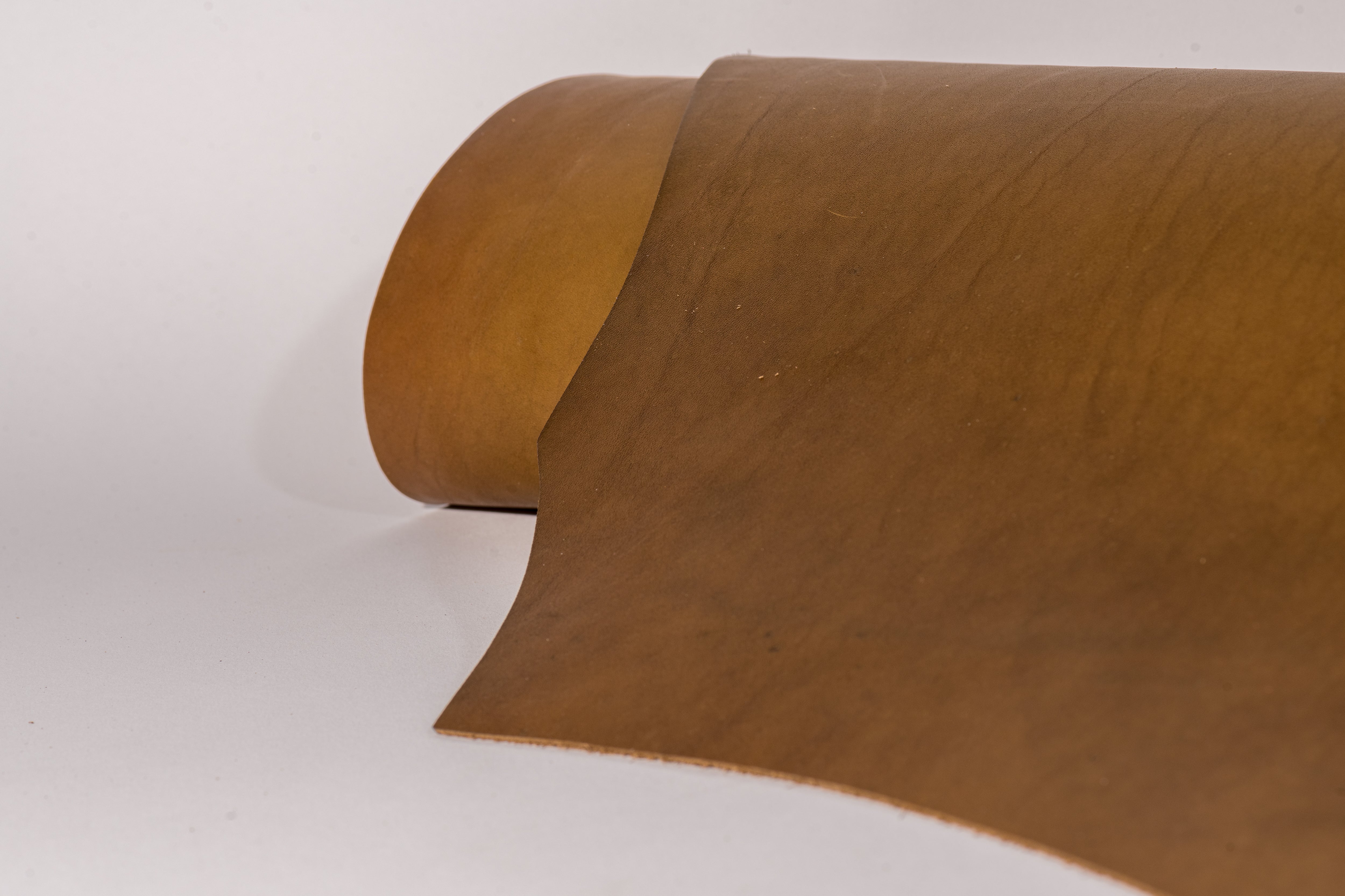 Conceria 800 Toscano Liscio, 4 oz | 11 Colors