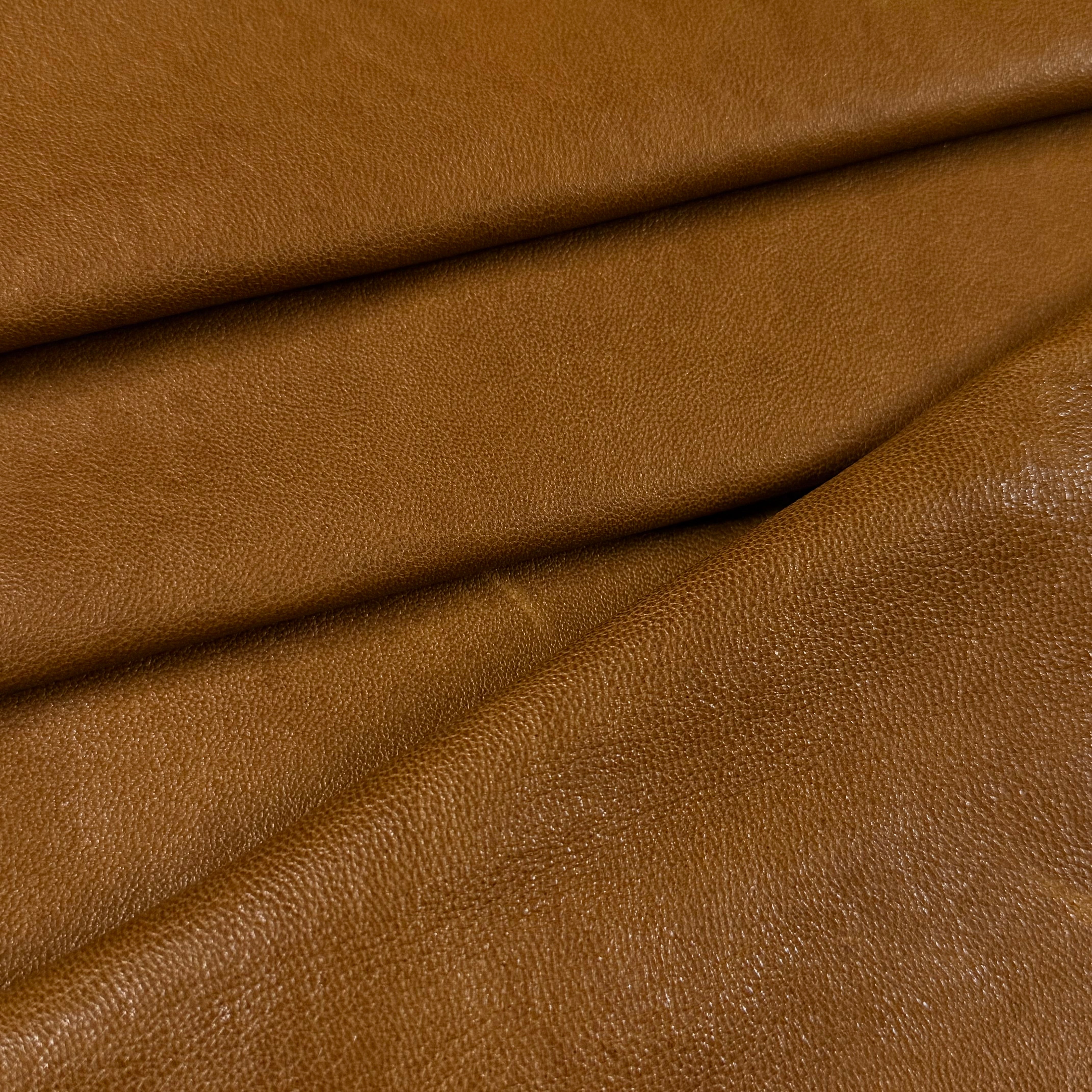 Oiled Veg Tan Lamb, 2 oz | 15+ Colors