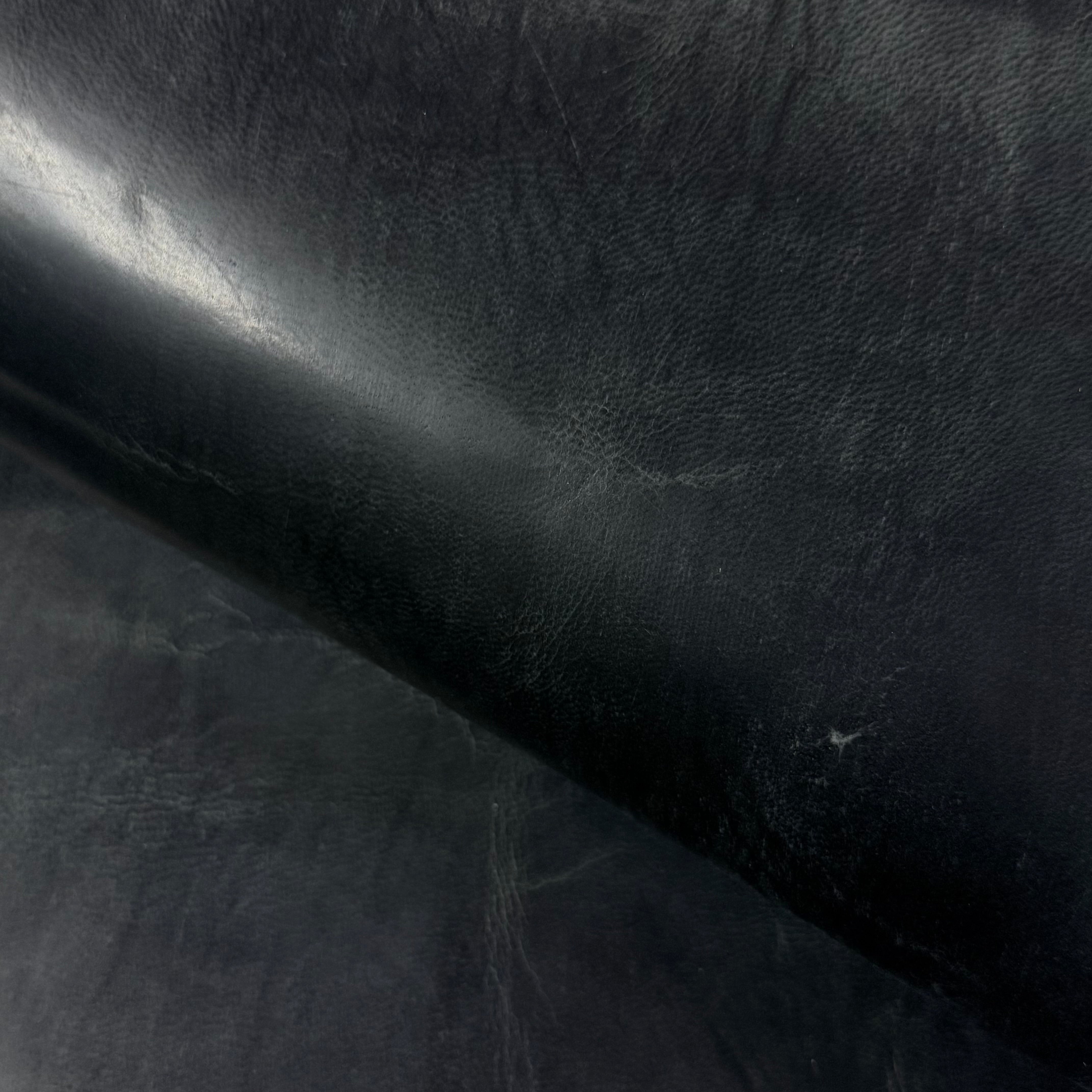 Distressed Waxed African Goat, 2-3 oz