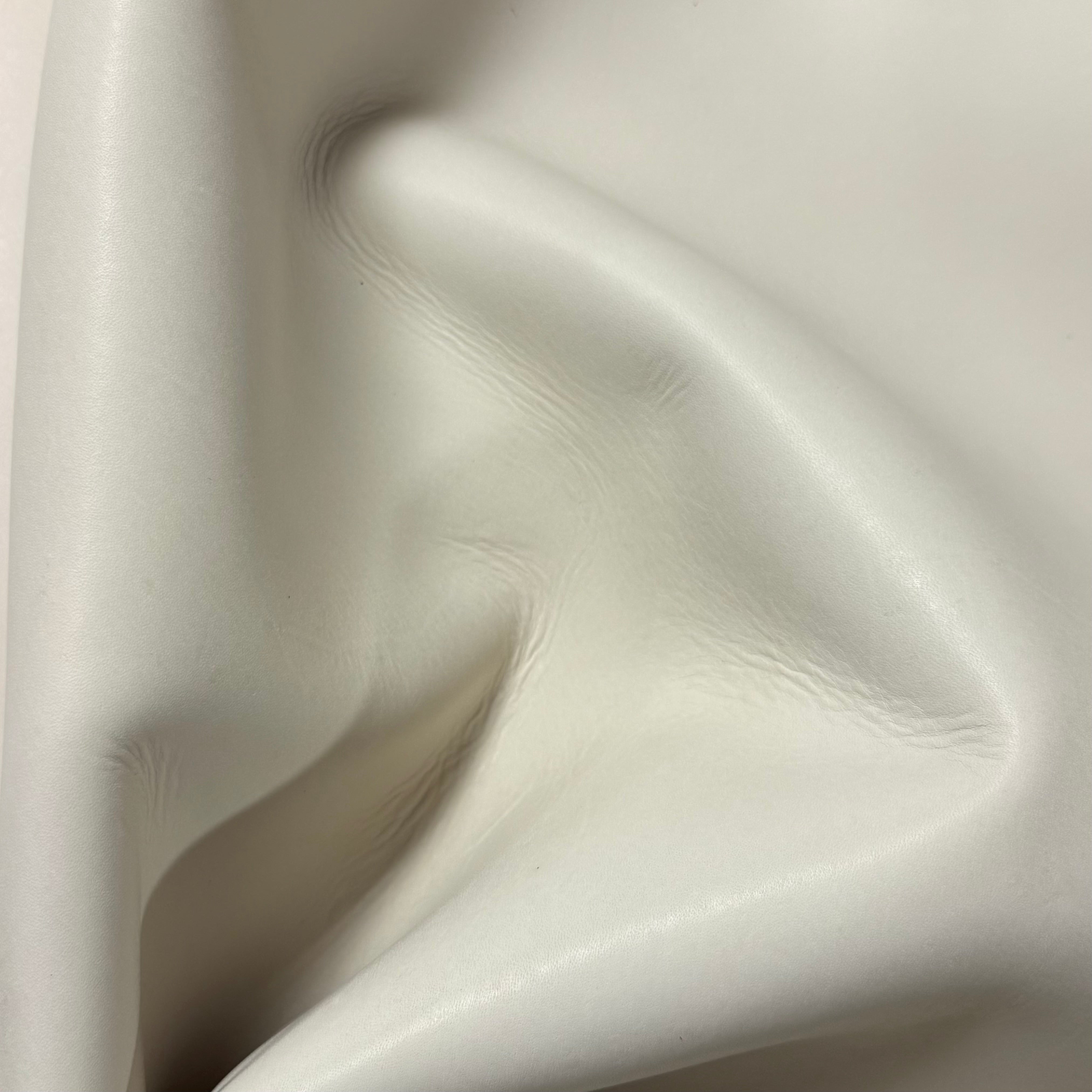 Smooth Utility Cowhide, 4-5 oz - 15+ Colors