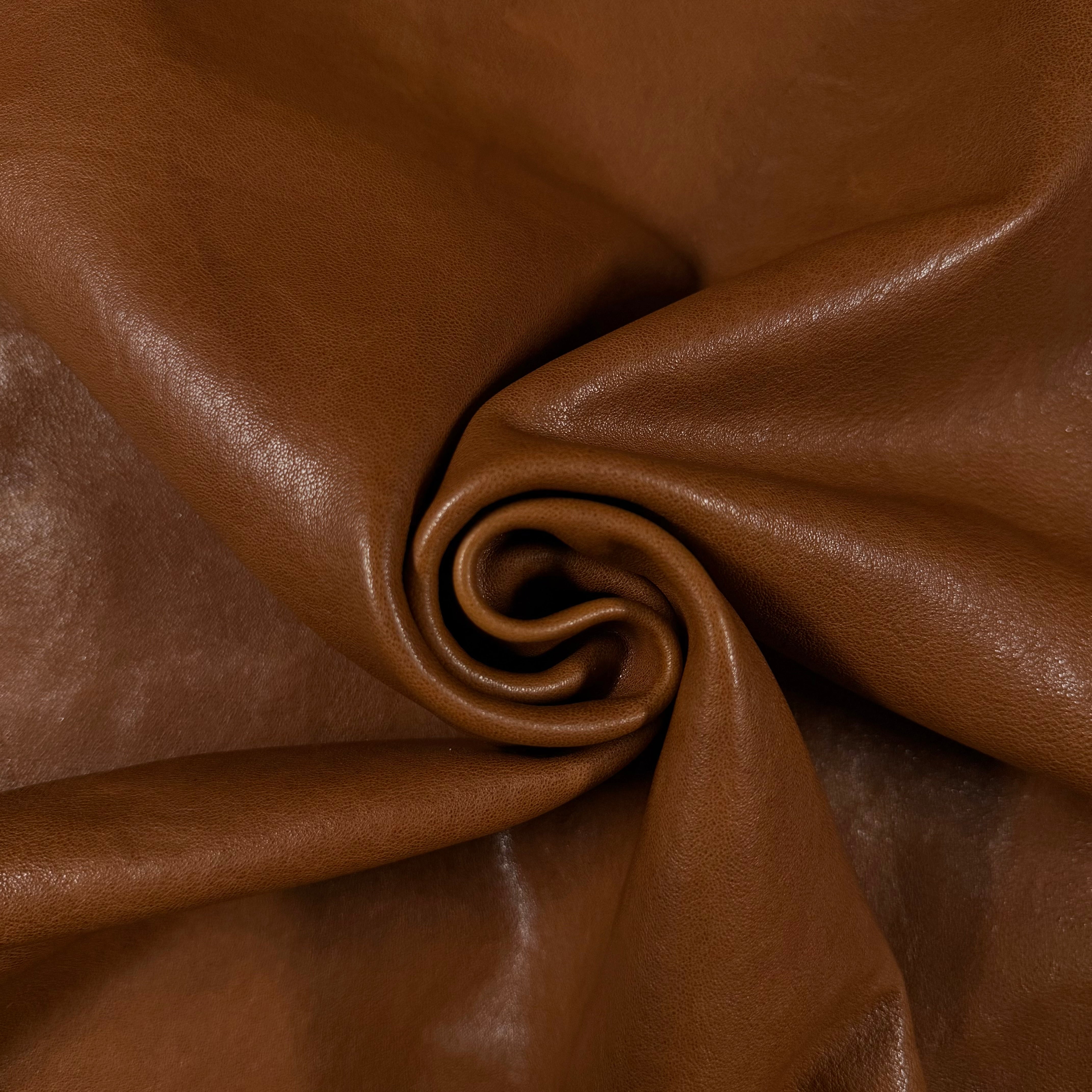 Oiled Veg Tan Lamb Leather, 2 oz | 15+ Colors – Leather Skins