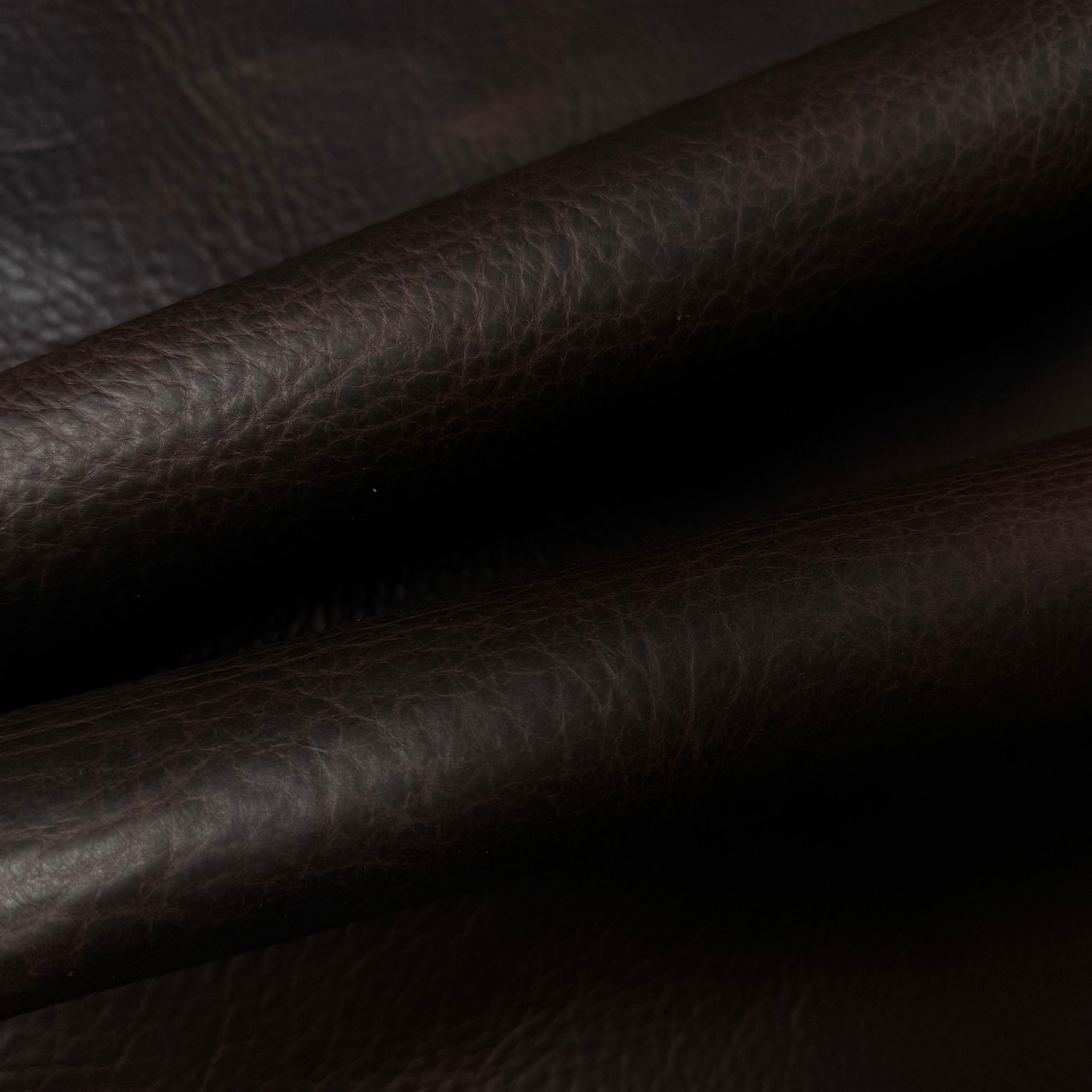 Oiled Pull-Up Bison, 5-6 oz - 2 Matte Colors