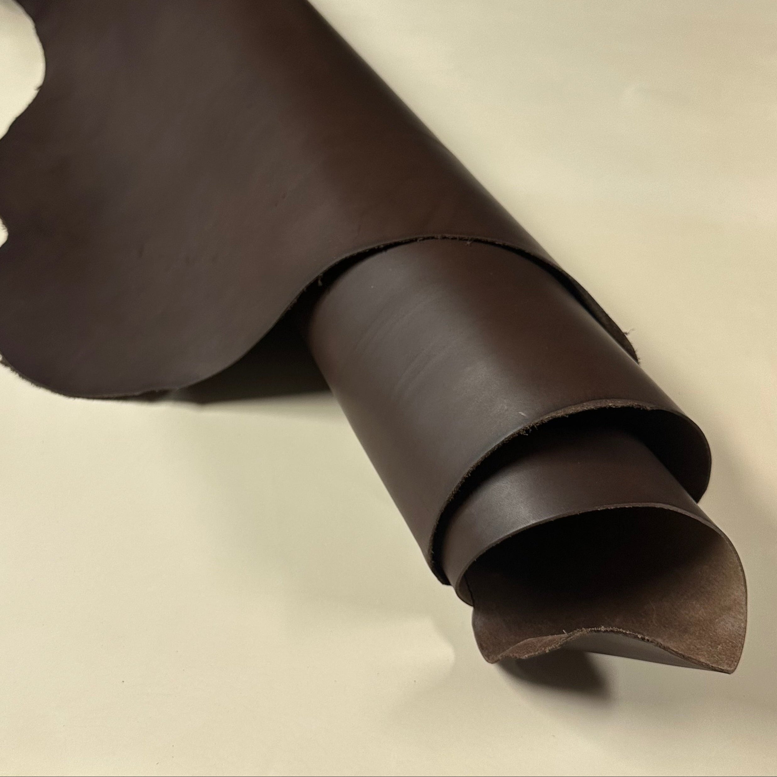 Conceria 800 Toscano Liscio, 4 oz | 11 Colors