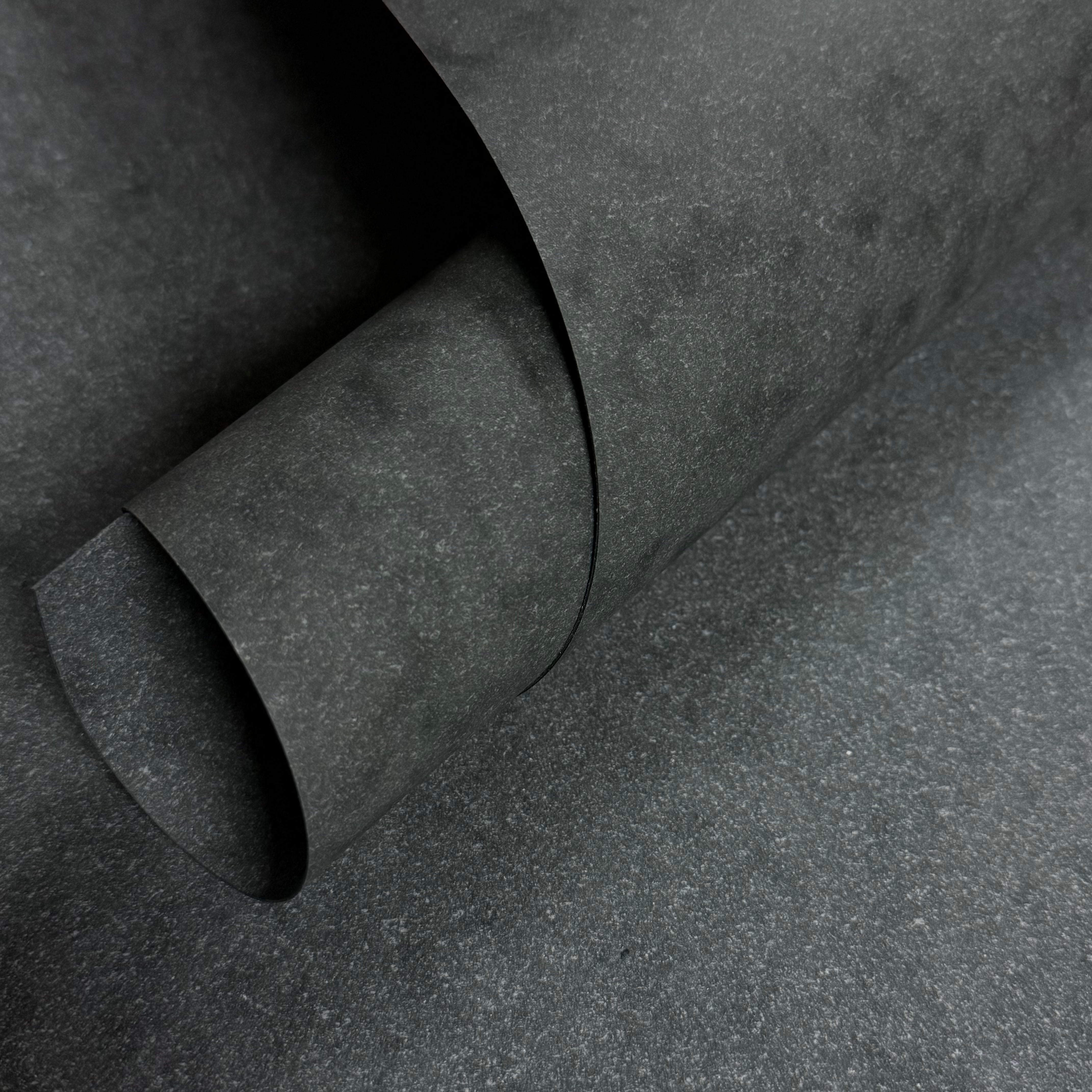 Salpa Bonded Veg Tan Leather, Black | Multiple Weights